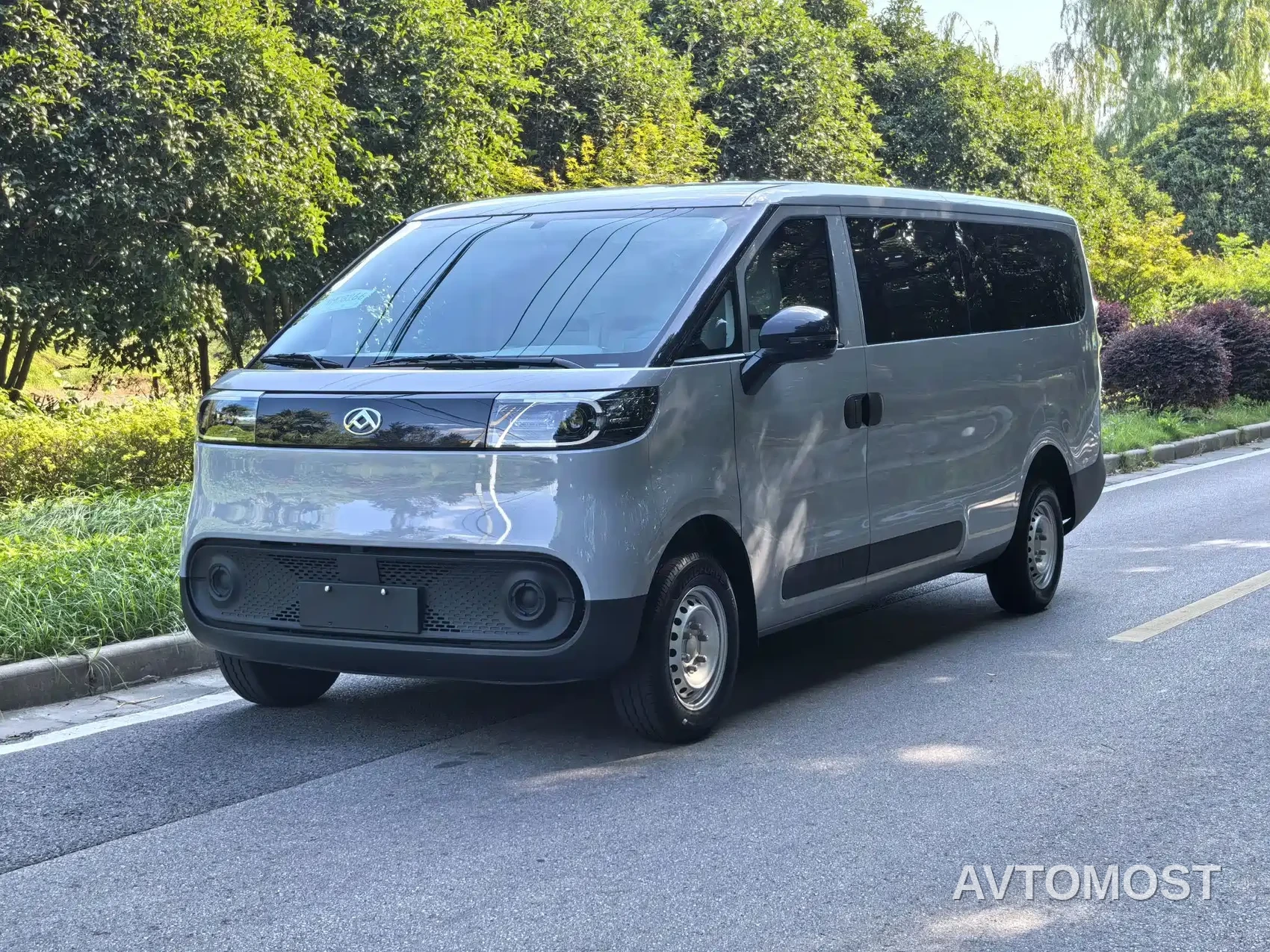 SAIC Maxus Dana V1L 2026 Low Roof Multi-function Version (62kWh) — фото 1
