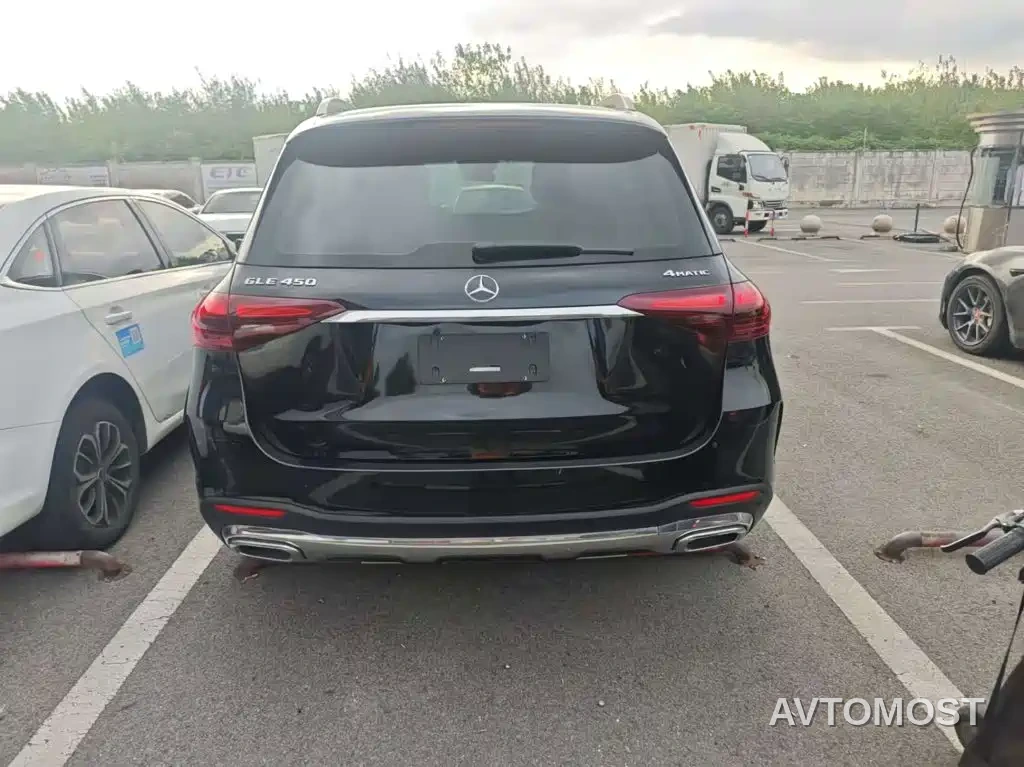 Mercedes-Benz GLE 2024 GLE 450 4MATIC Luxury — фото 2