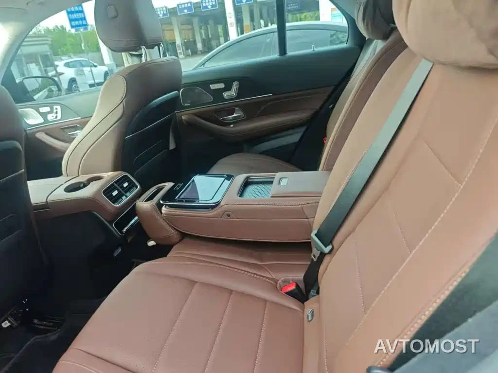 Mercedes-Benz GLE 2024 GLE 450 4MATIC Luxury — фото 3