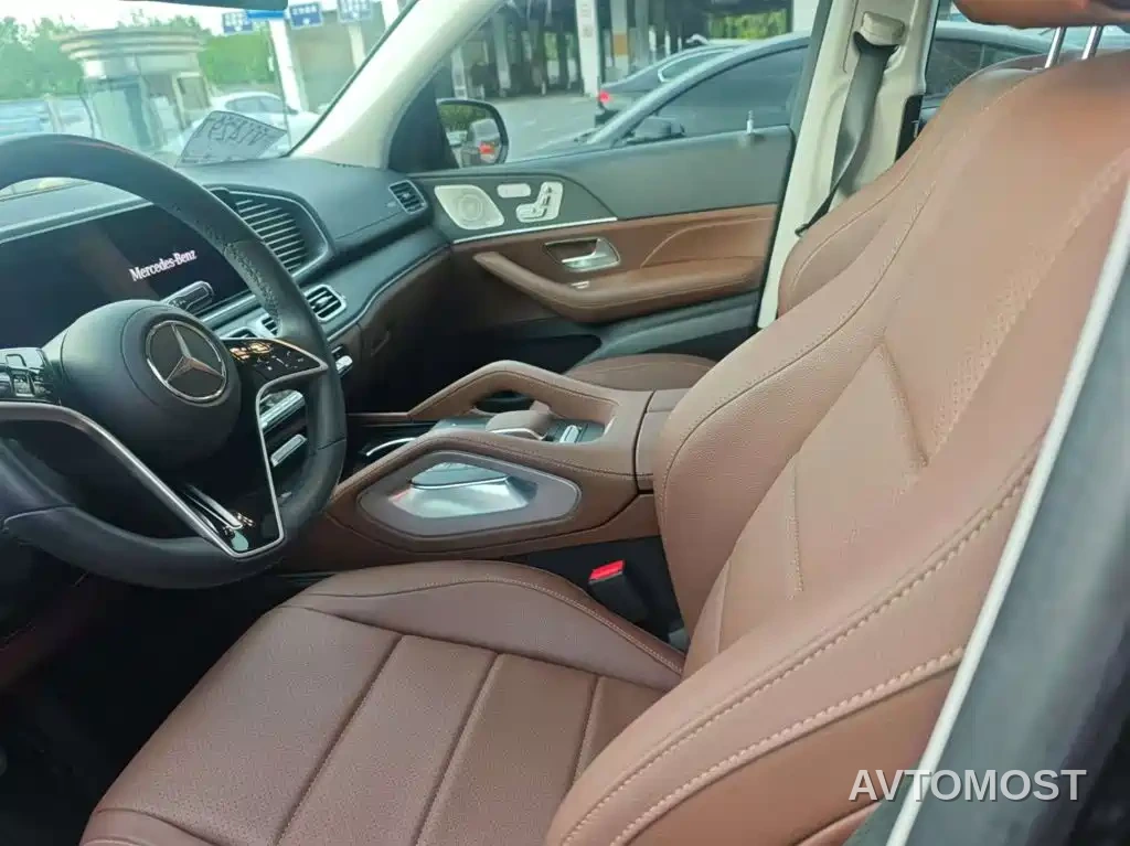 Mercedes-Benz GLE 2024 GLE 450 4MATIC Luxury — фото 4