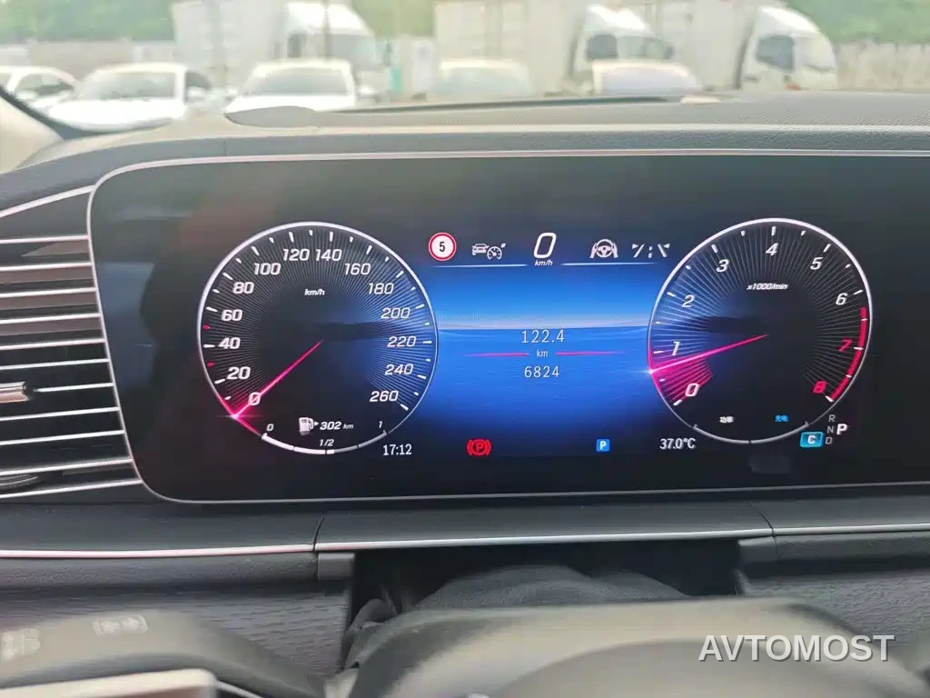 Mercedes-Benz GLE 2024 GLE 450 4MATIC Luxury — фото 5