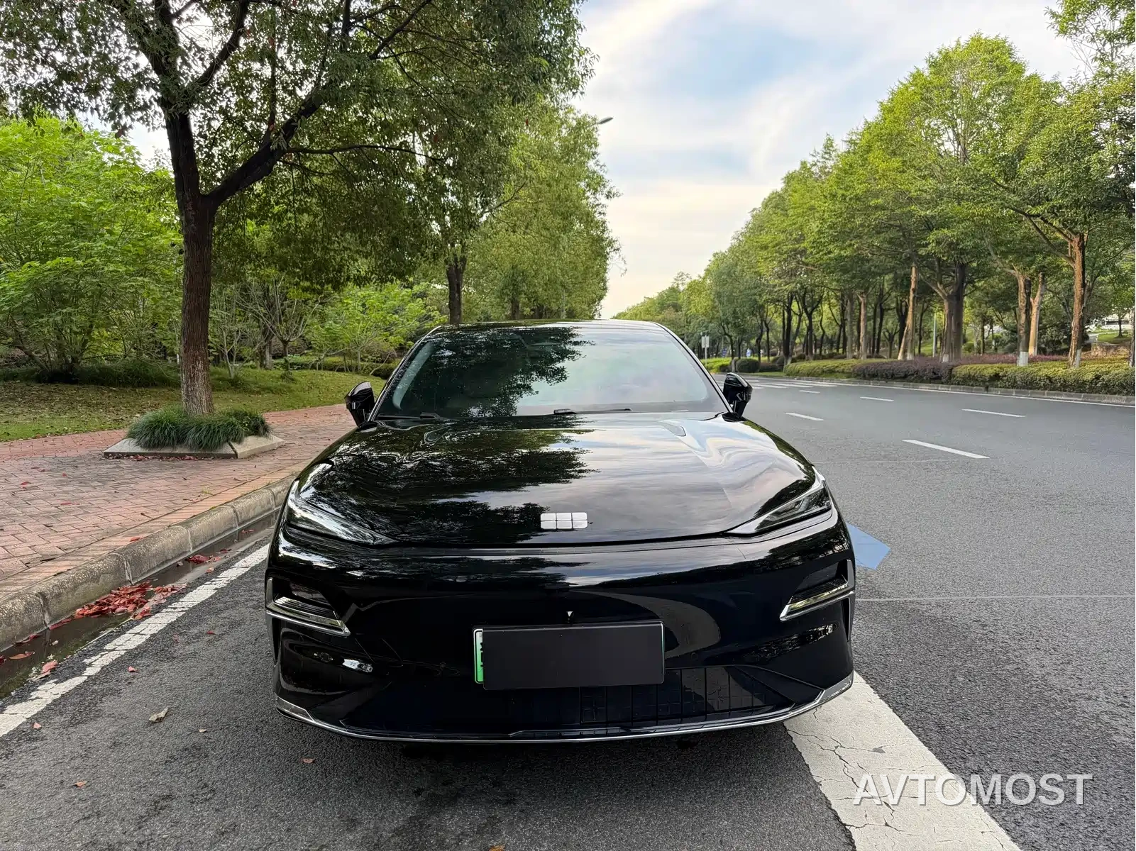 Geely Galaxy Xingyao 8 2025 130km EM-i Premium Edition — фото 2