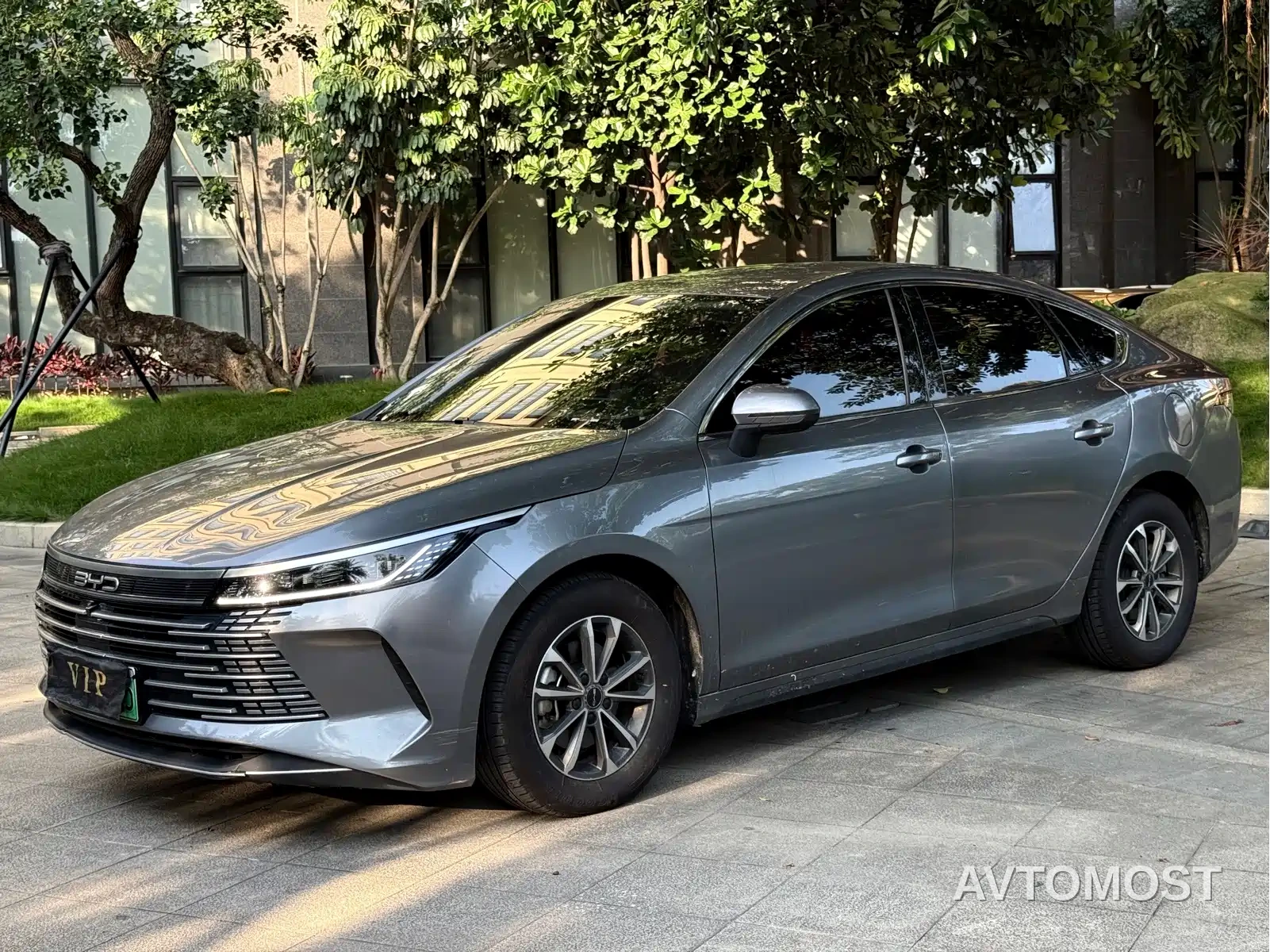BYD Destroyer 05 2023 Champion Edition DM-i 55KM Luxury — фото 2