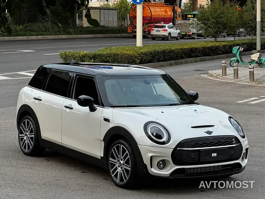 MINI CLUBMAN 2023 Facelift 2.0T COOPER S Connoisseur