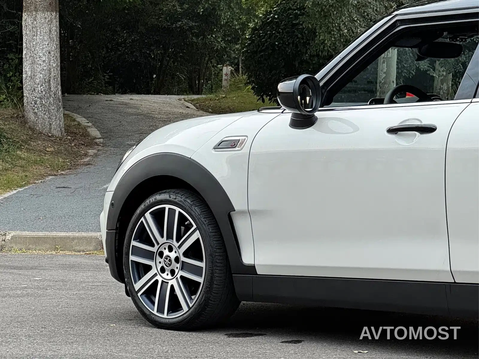 MINI CLUBMAN 2023 Facelift 2.0T COOPER S Connoisseur — фото 10