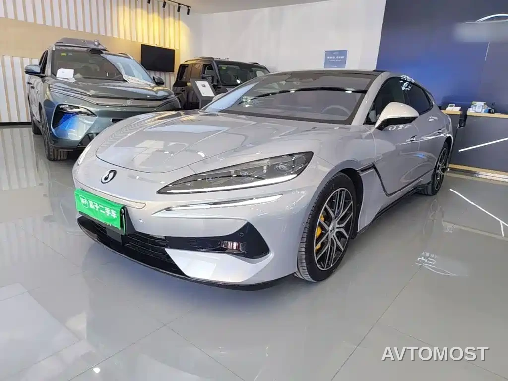 Denza Z9GT 2024 Model 1100 AWD Max Edition — фото 1