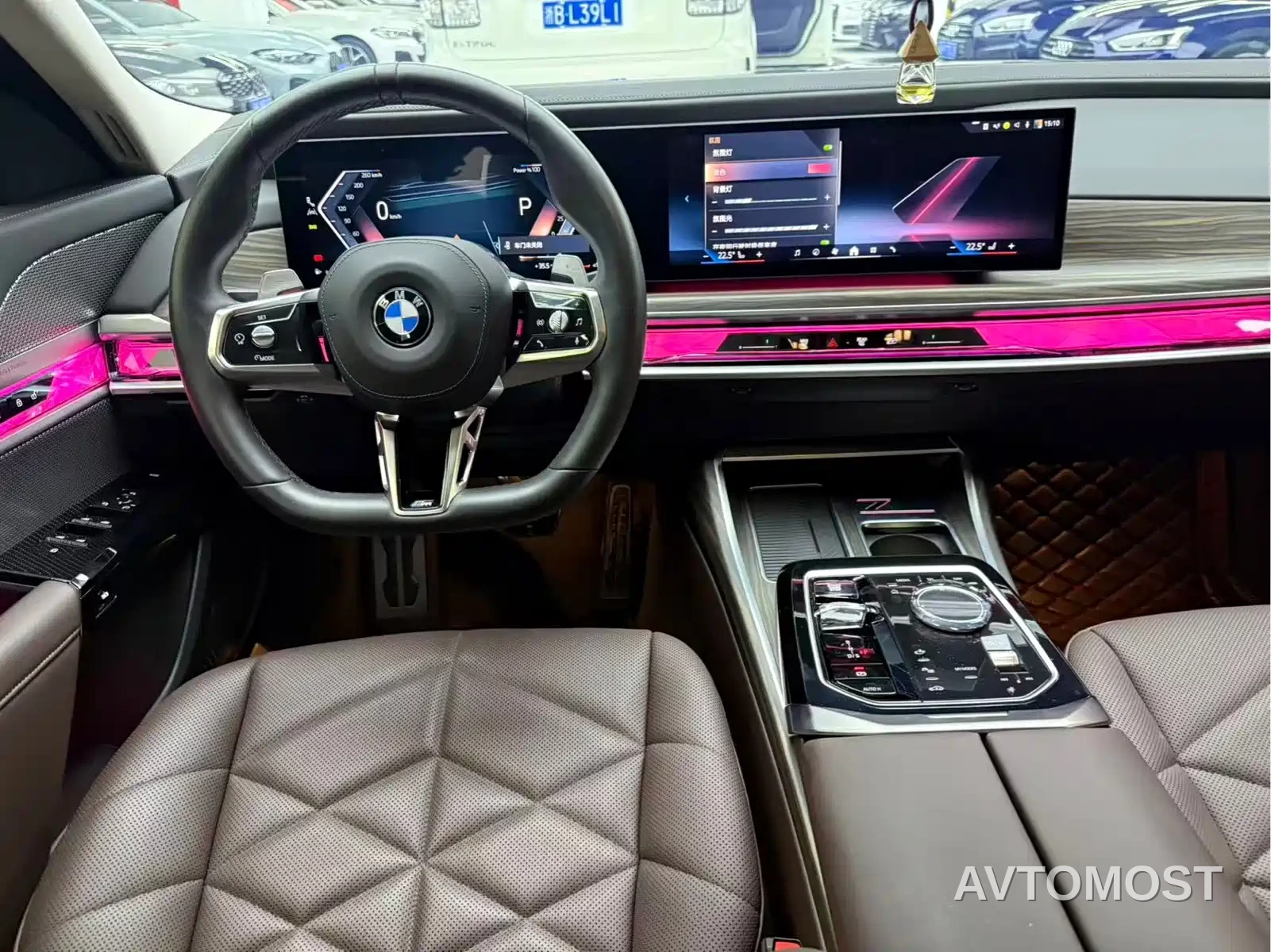 BMW 7 Series 2023 Model 735Li M Sport Package — фото 10
