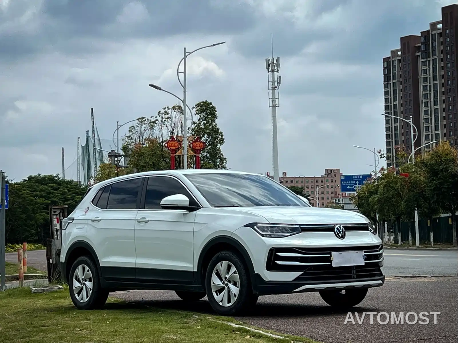 Volkswagen Tharu 2026 New Sharp 1.5L Advance Edition — фото 3