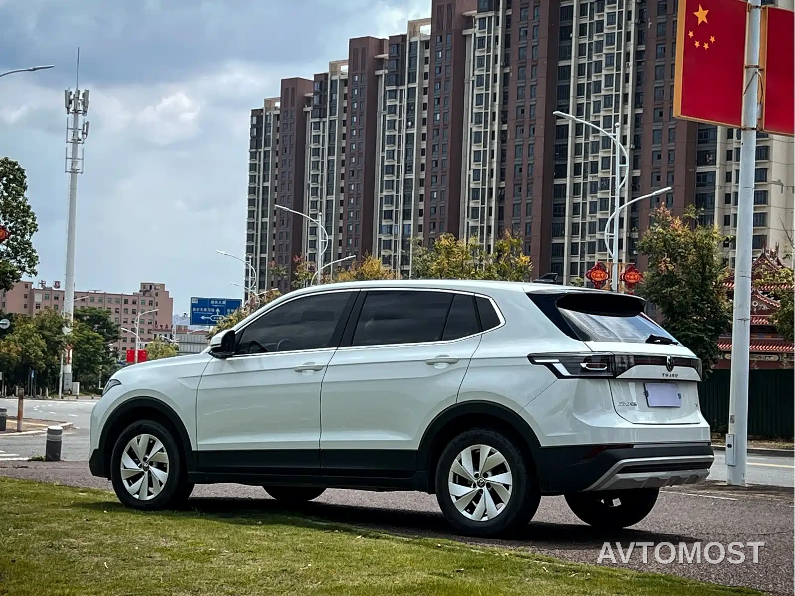 Volkswagen Tharu 2026 New Sharp 1.5L Advance Edition — фото 9