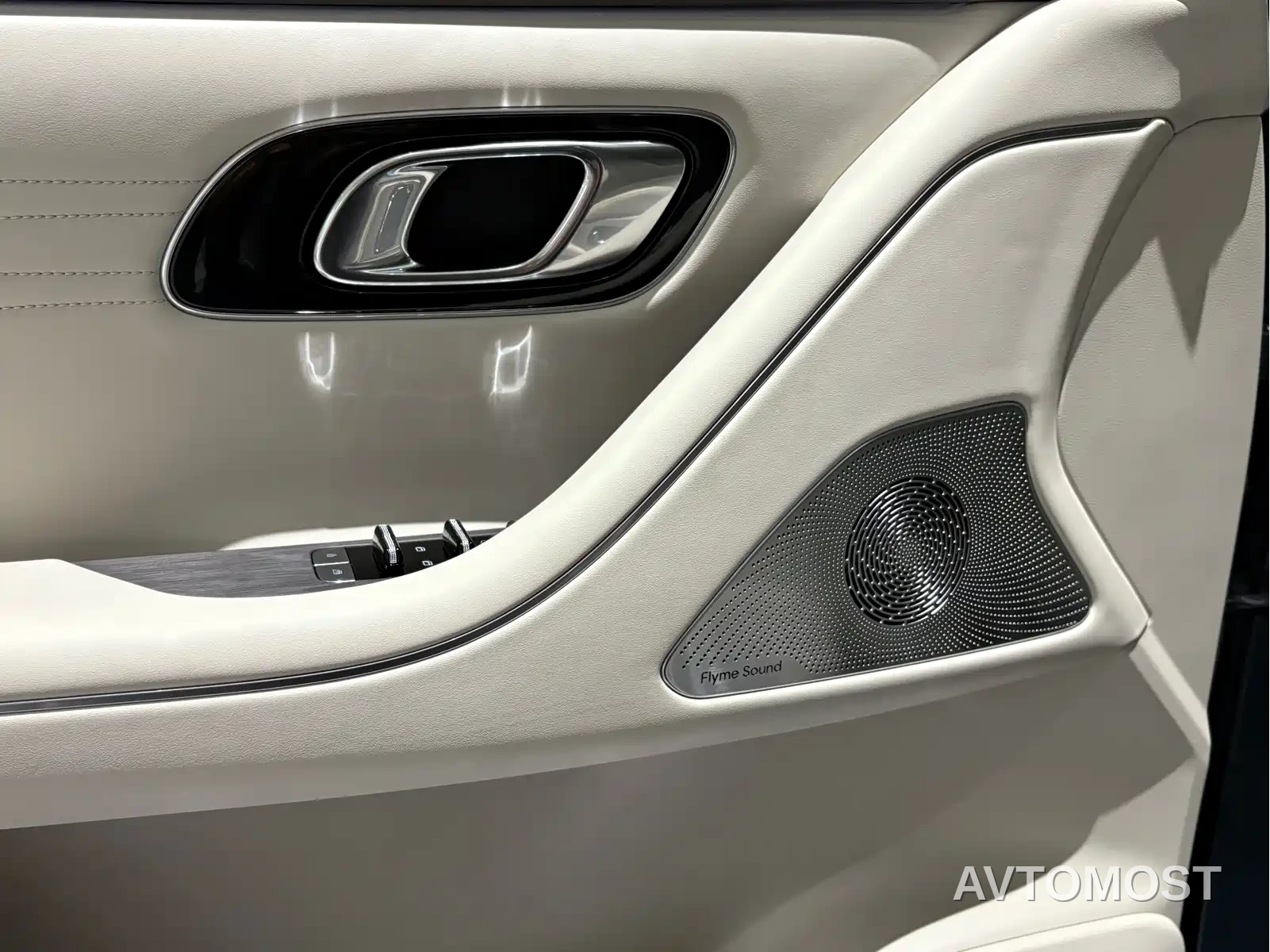 Geely Galaxy M9 2025 Model 230km 2WD Explorer+ Edition — фото 19