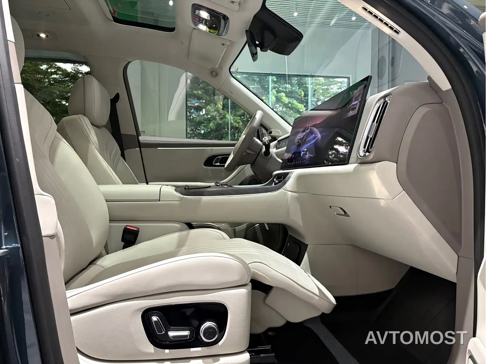 Geely Galaxy M9 2025 Model 230km 2WD Explorer+ Edition — фото 21