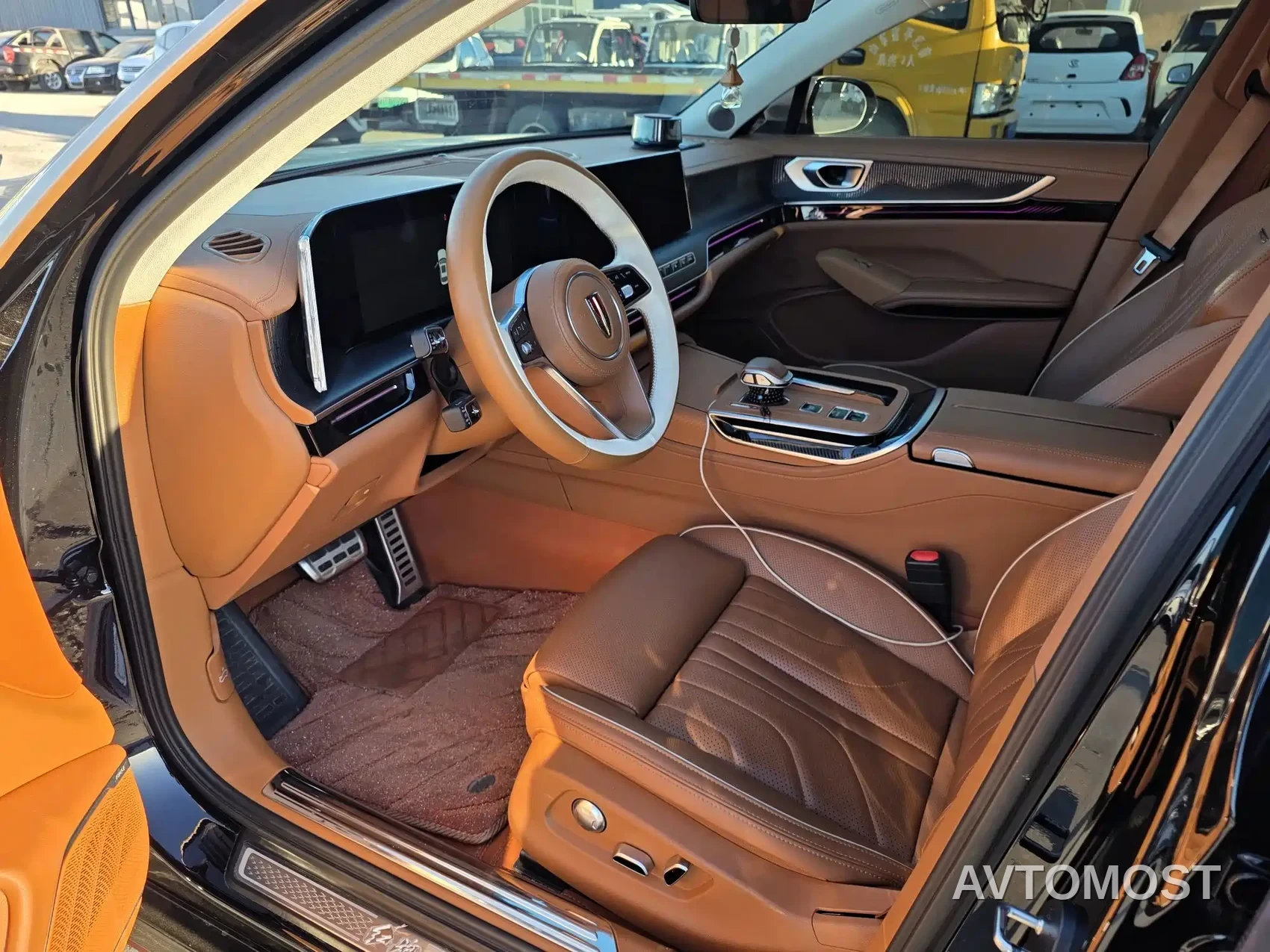 Hongqi H9 2025 2.0T 2WD Qixiang Luxury Business Edition 5-seater — фото 4
