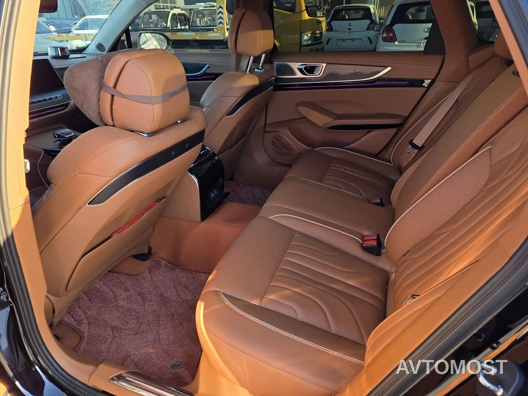 Hongqi H9 2025 2.0T 2WD Qixiang Luxury Business Edition 5-seater — фото 5