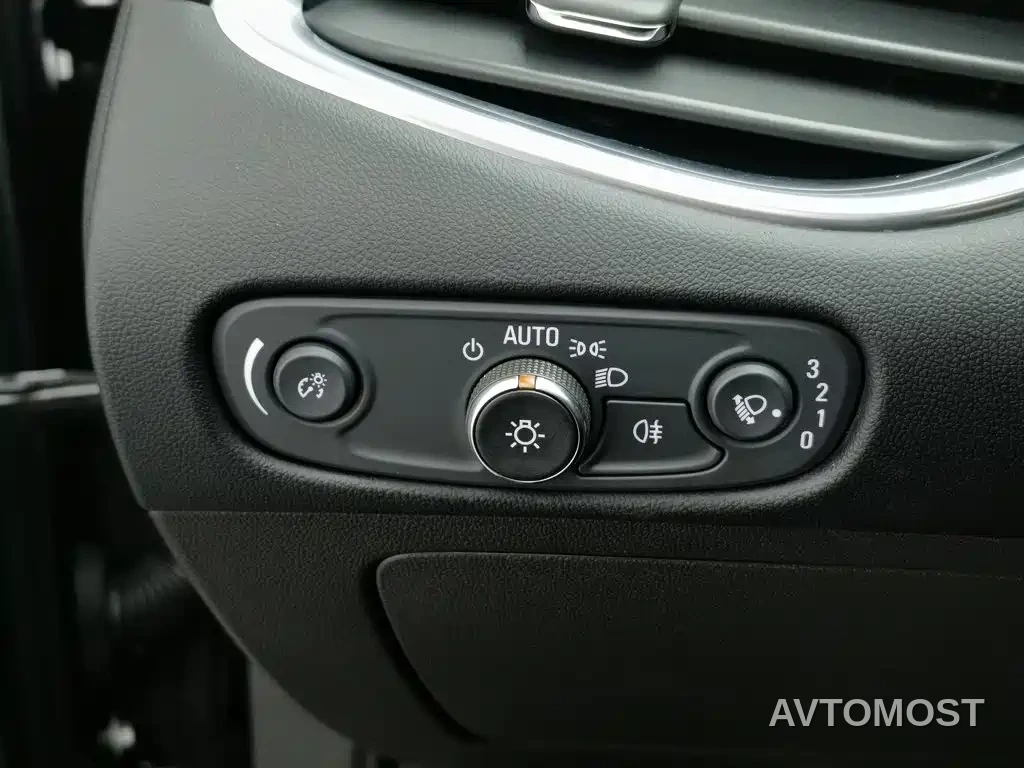 Chevrolet Malibu XL 2021 Model Redline 550T Auto Sharp Edition — фото 21