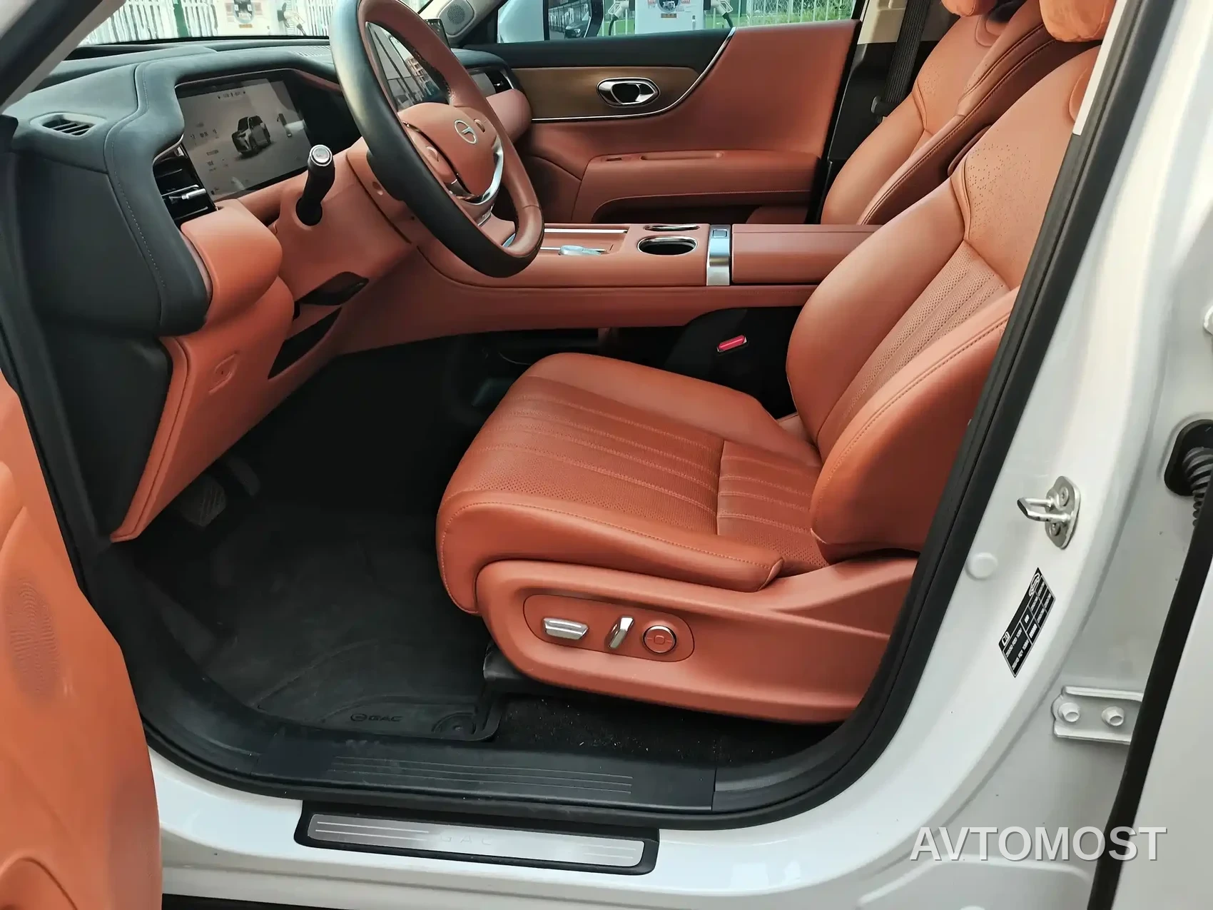 GAC Trumpchi Vision S9 2025 1.5T Hybrid Premium — фото 13