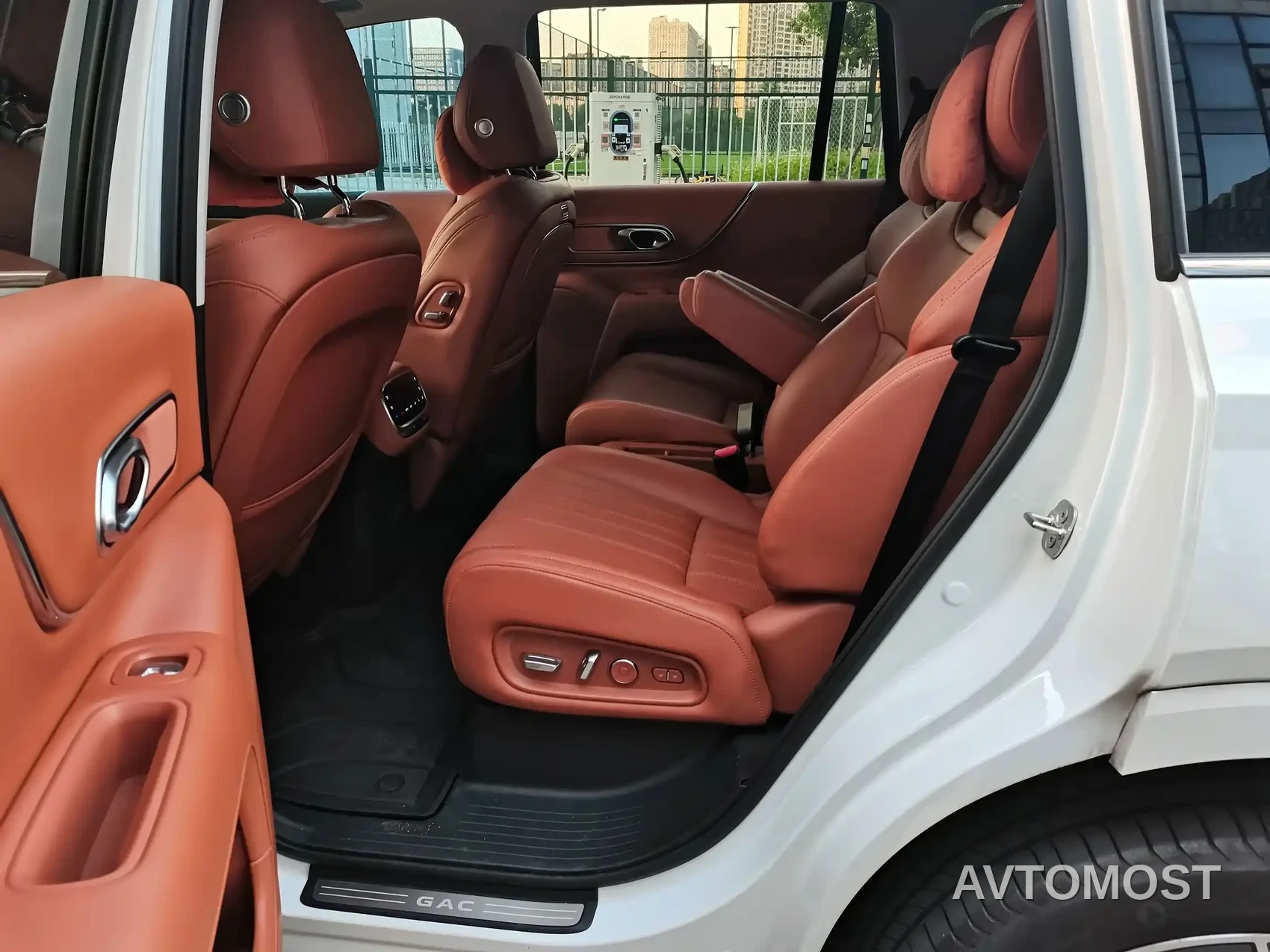 GAC Trumpchi Vision S9 2025 1.5T Hybrid Premium — фото 14