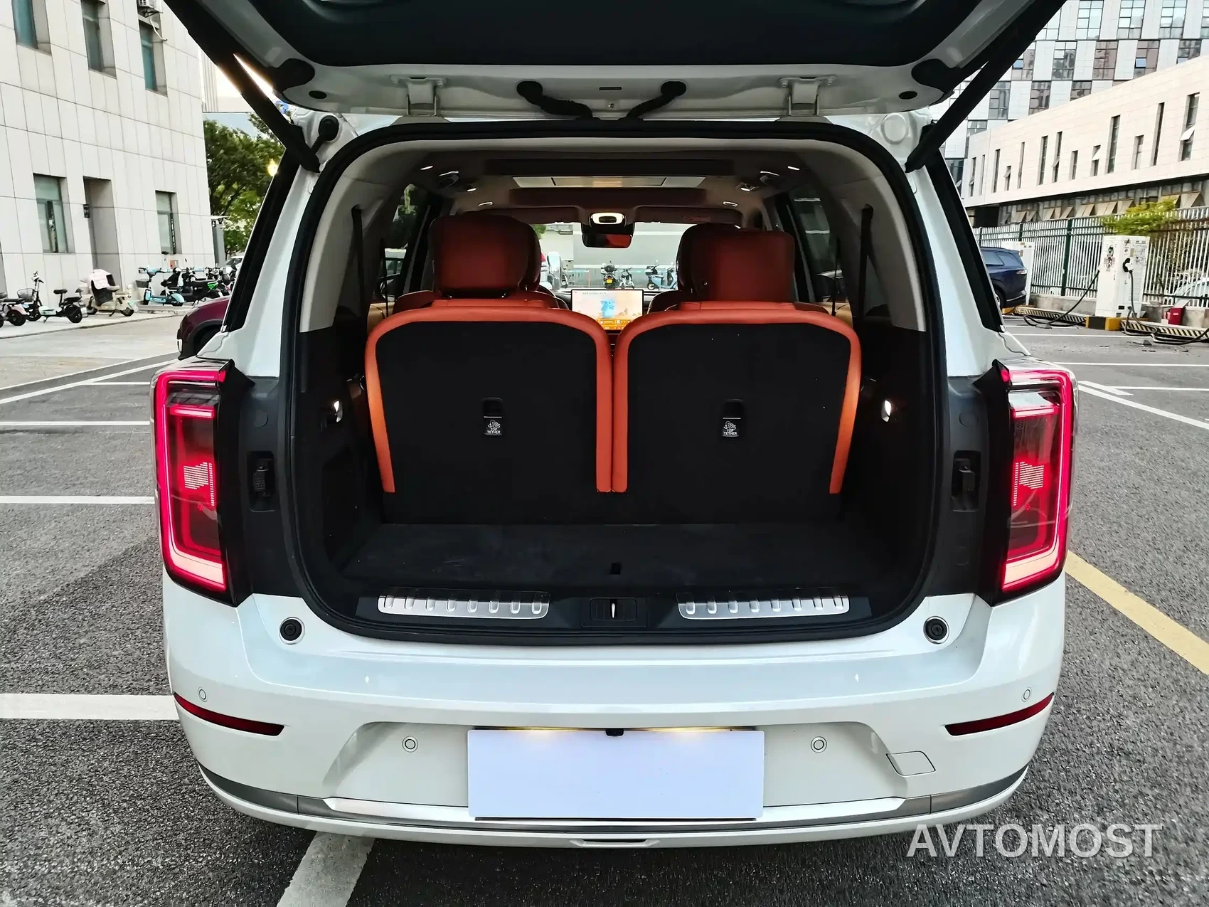 GAC Trumpchi Vision S9 2025 1.5T Hybrid Premium — фото 24