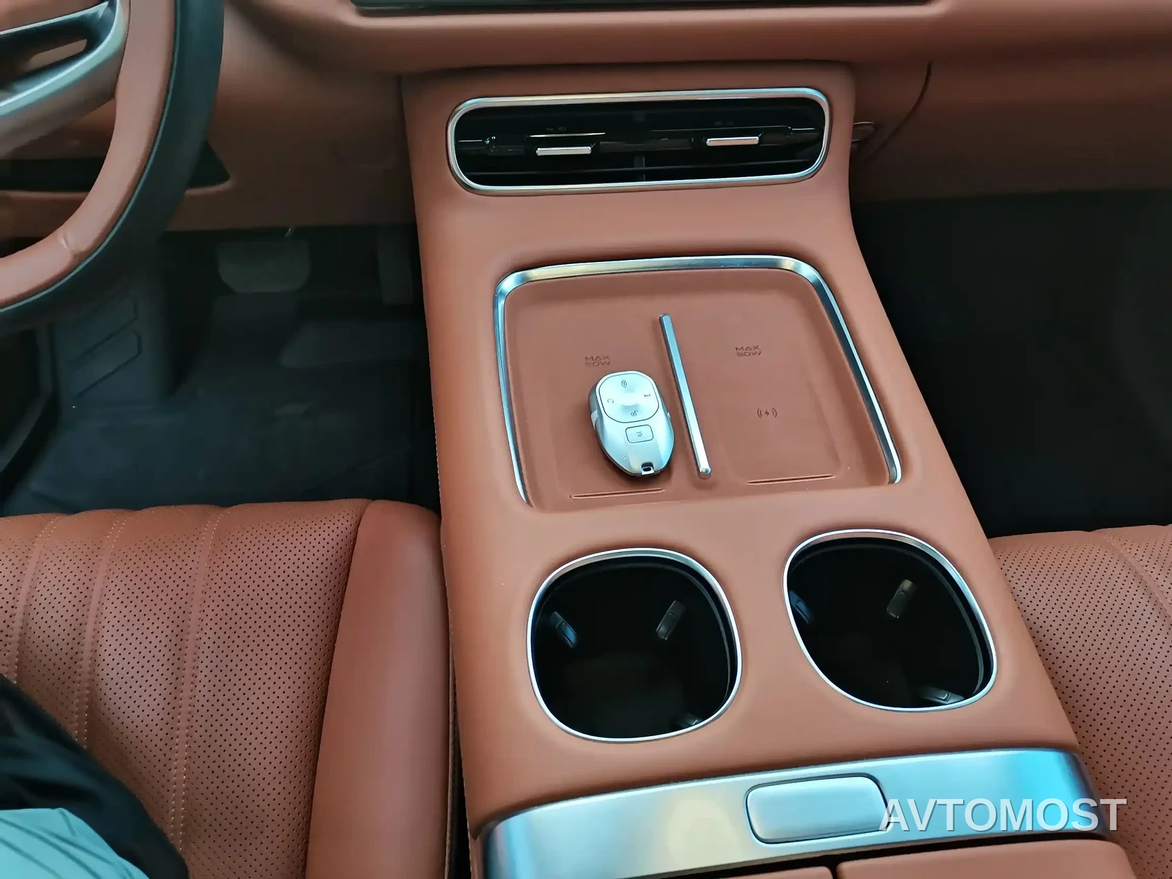 GAC Trumpchi Vision S9 2025 1.5T Hybrid Premium — фото 30