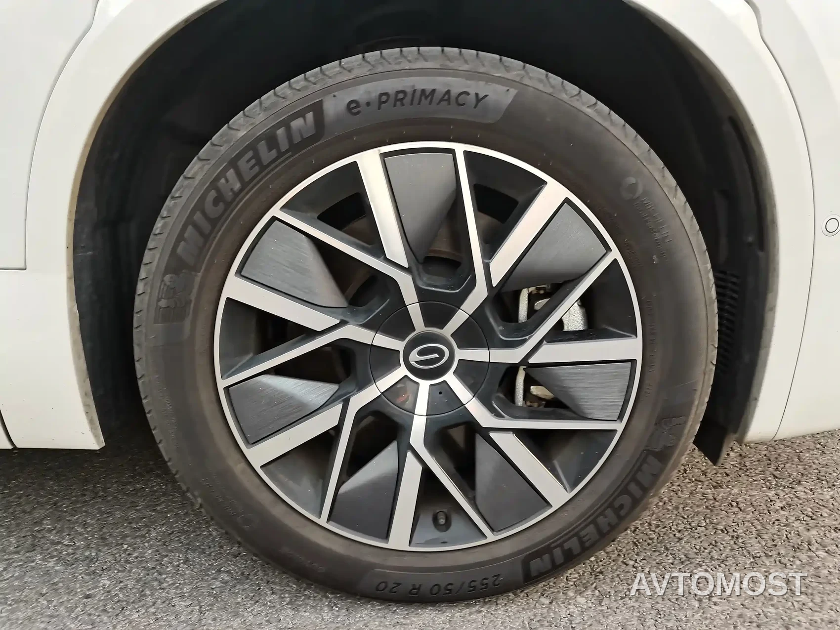 GAC Trumpchi Vision S9 2025 1.5T Hybrid Premium — фото 38