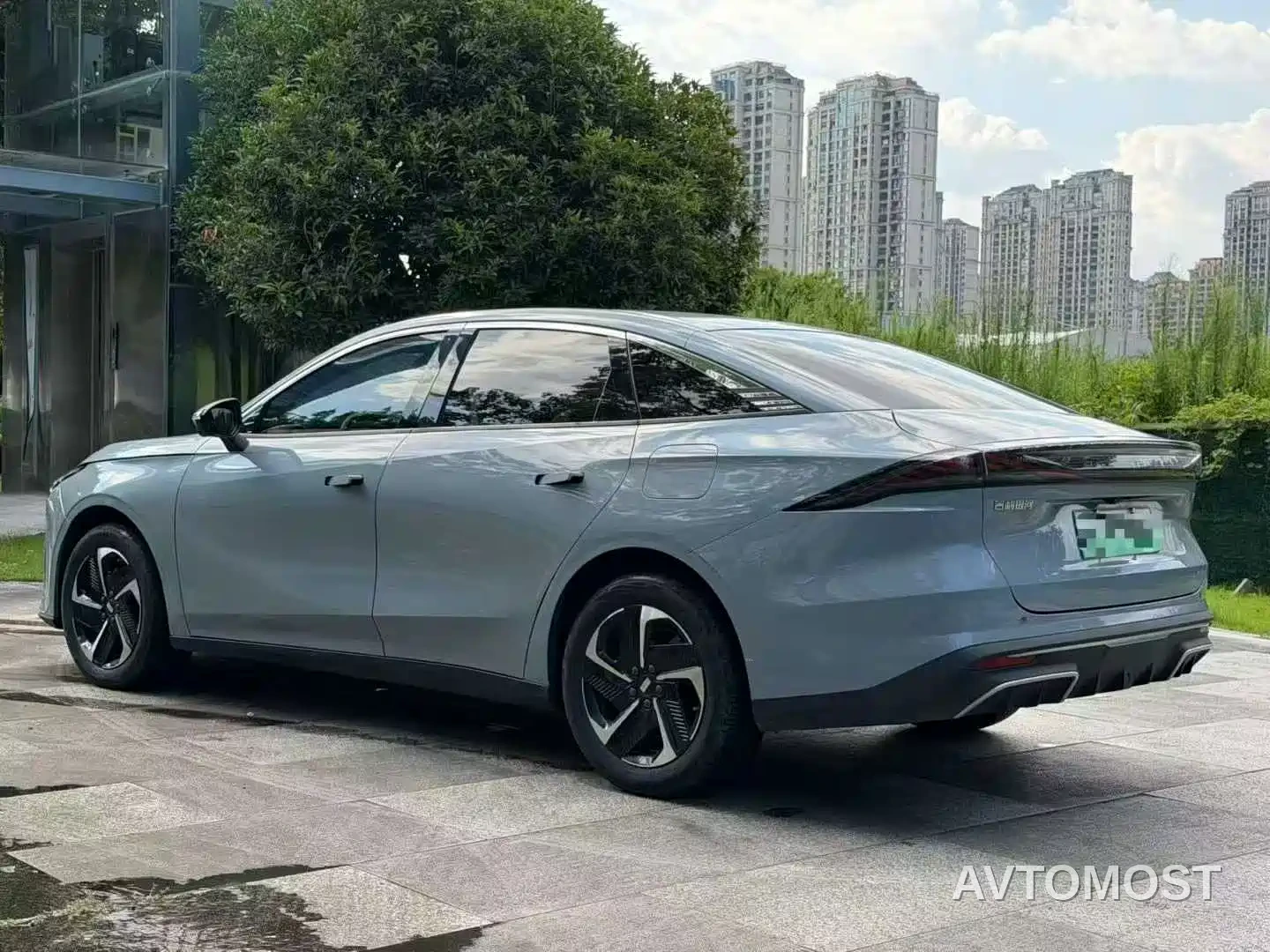 Geely Galaxy L6 2024 125km PLUS Soaring Dragon Edition — фото 9