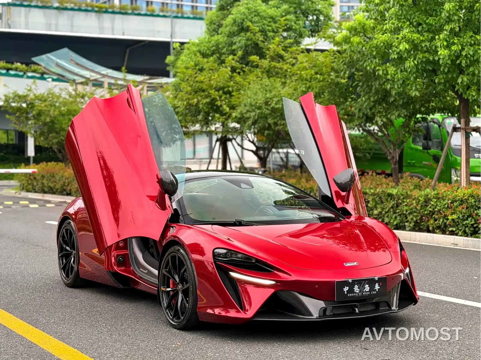McLaren Artura 2023 3.0T Hybrid Standard — фото 3
