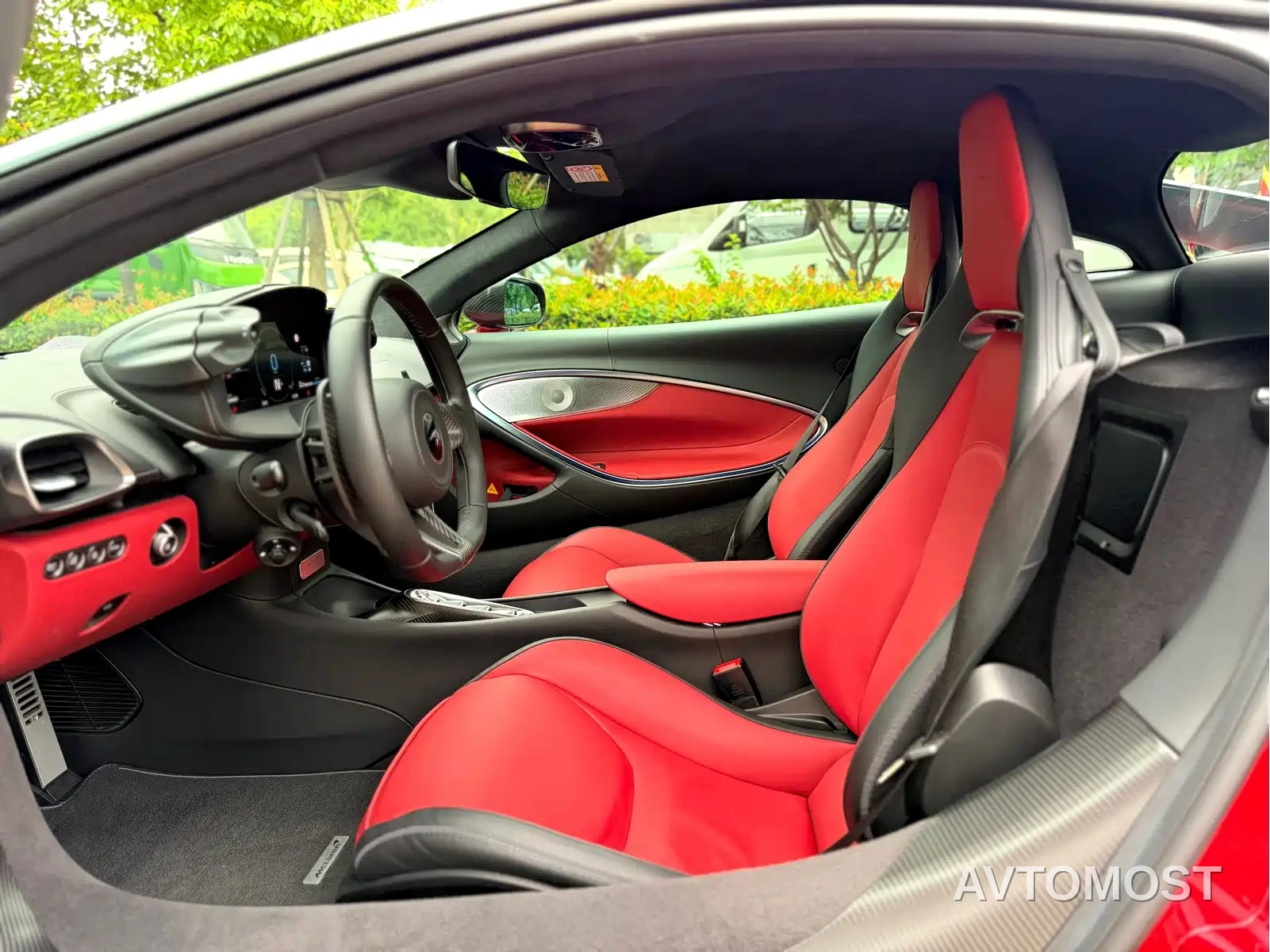 McLaren Artura 2023 3.0T Hybrid Standard — фото 12