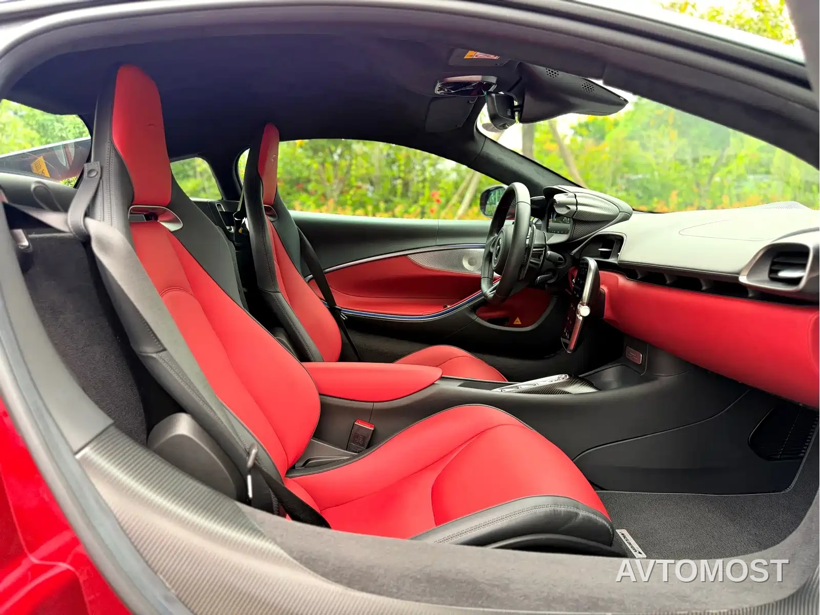McLaren Artura 2023 3.0T Hybrid Standard — фото 15