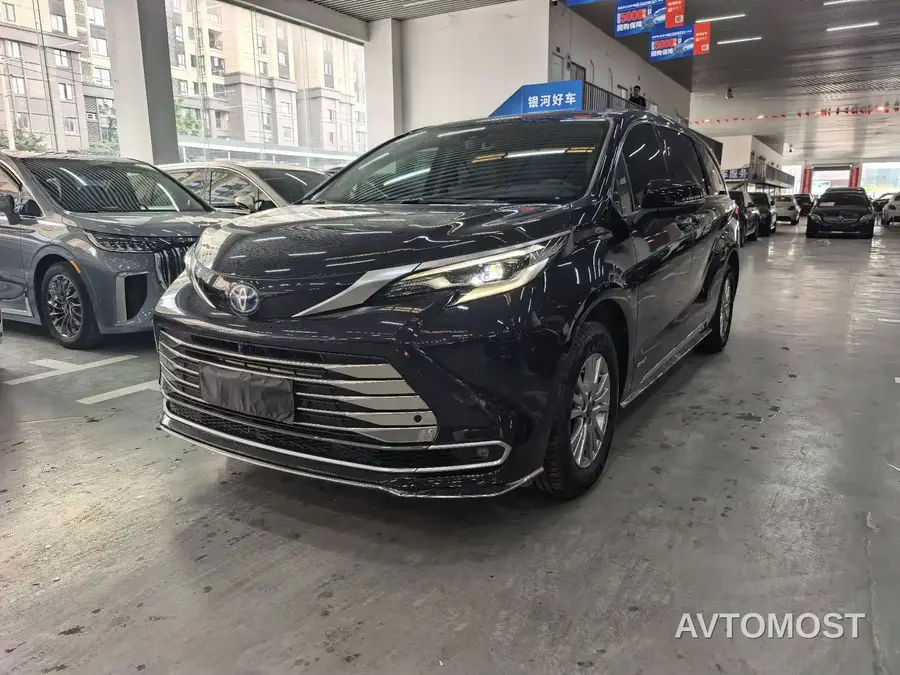 Toyota Sienna 2021 2.5L Hybrid Luxury Edition