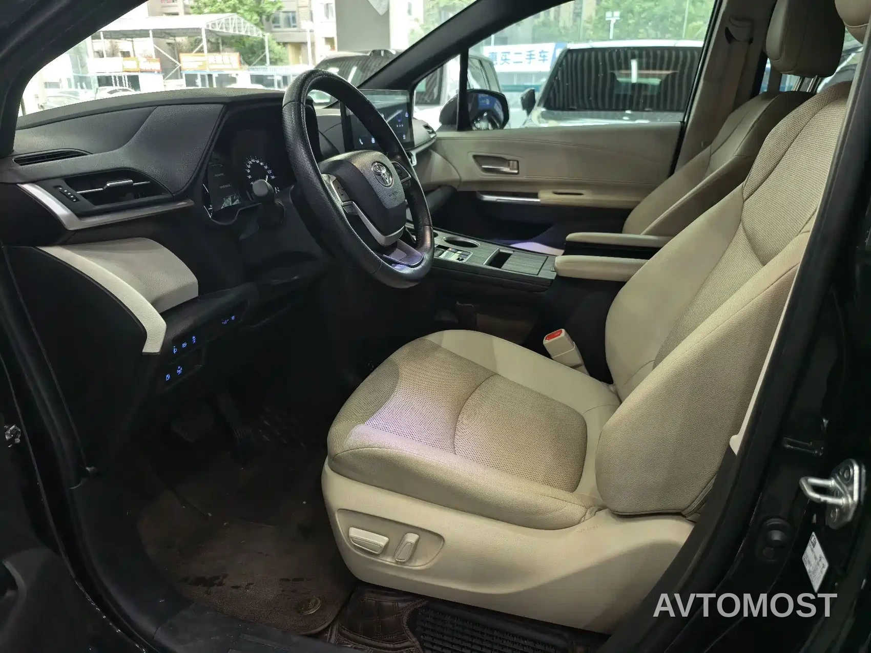 Toyota Sienna 2021 2.5L Hybrid Luxury Edition — фото 5