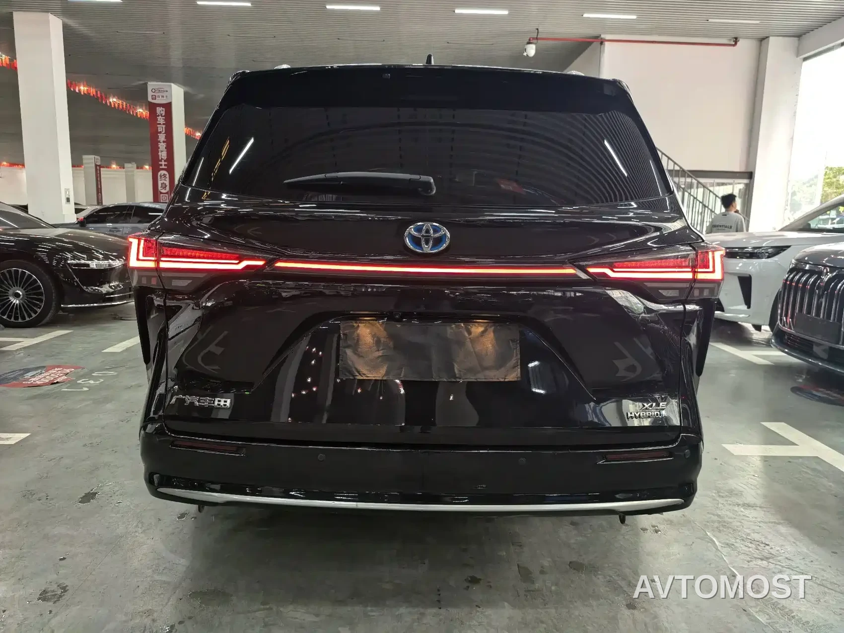Toyota Sienna 2021 2.5L Hybrid Luxury Edition — фото 19