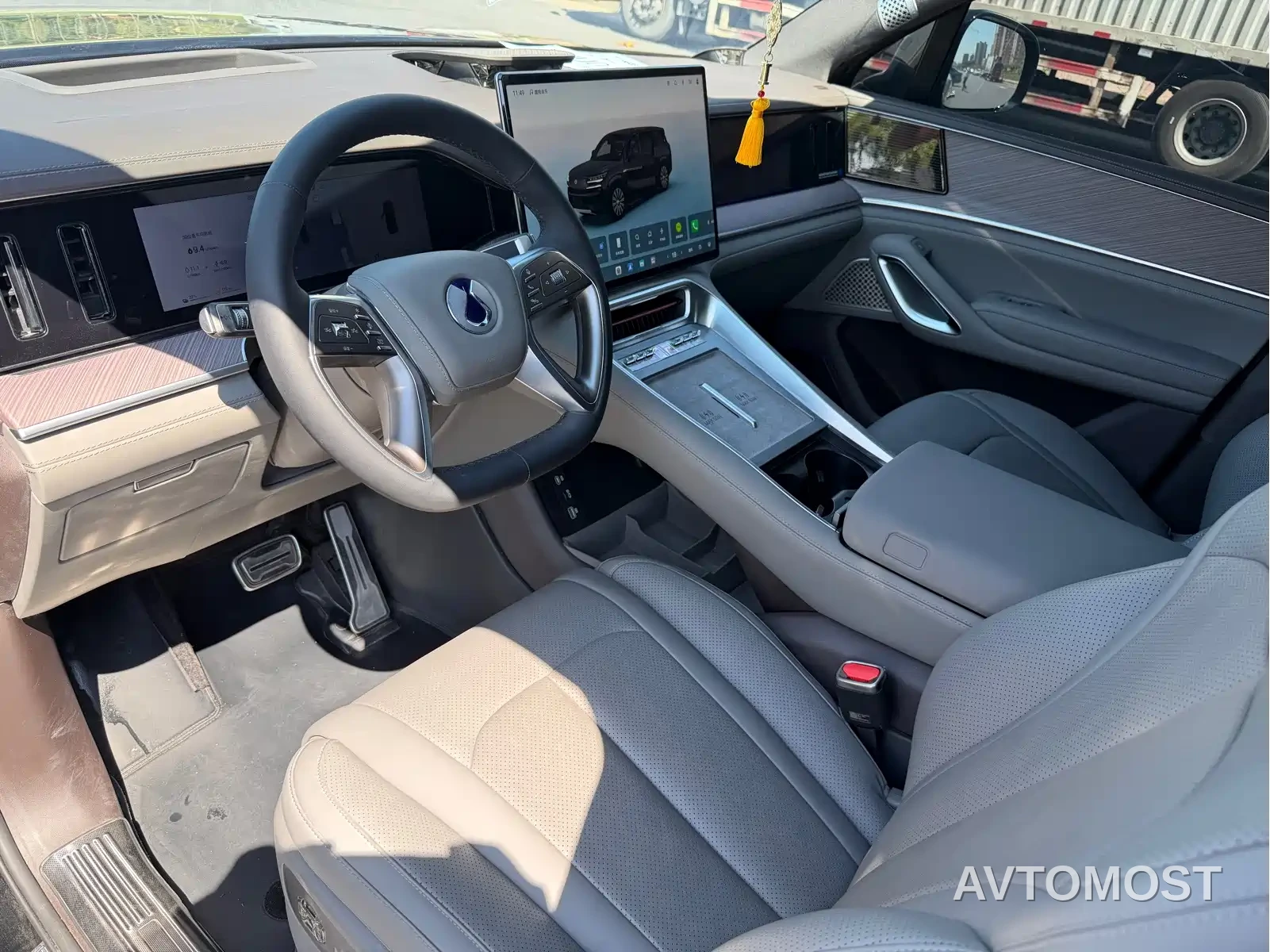 Denza N9 2025 Flagship Model — фото 4