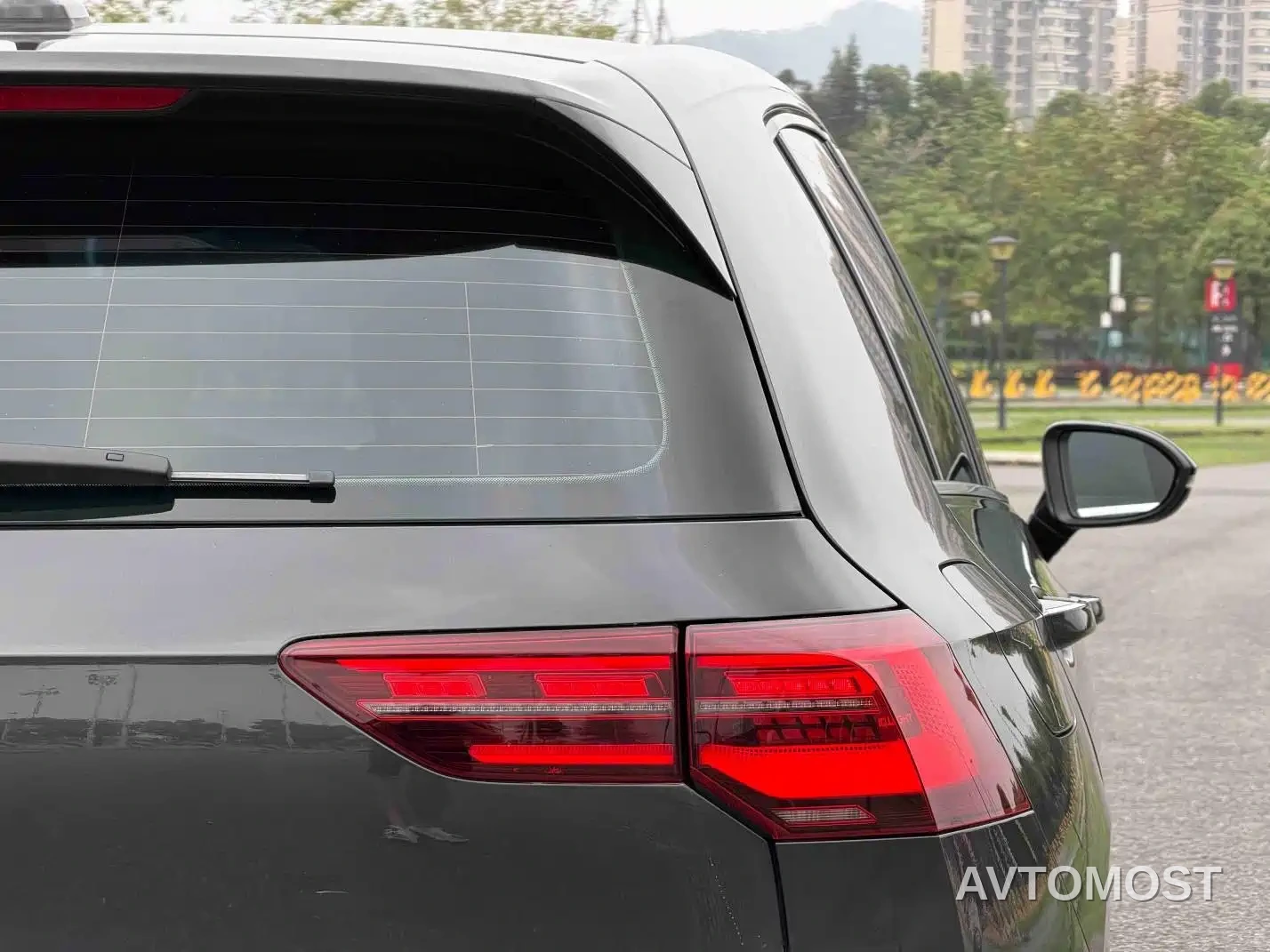 Volkswagen Golf GTI 2023 380TSI DSG GTI — фото 8