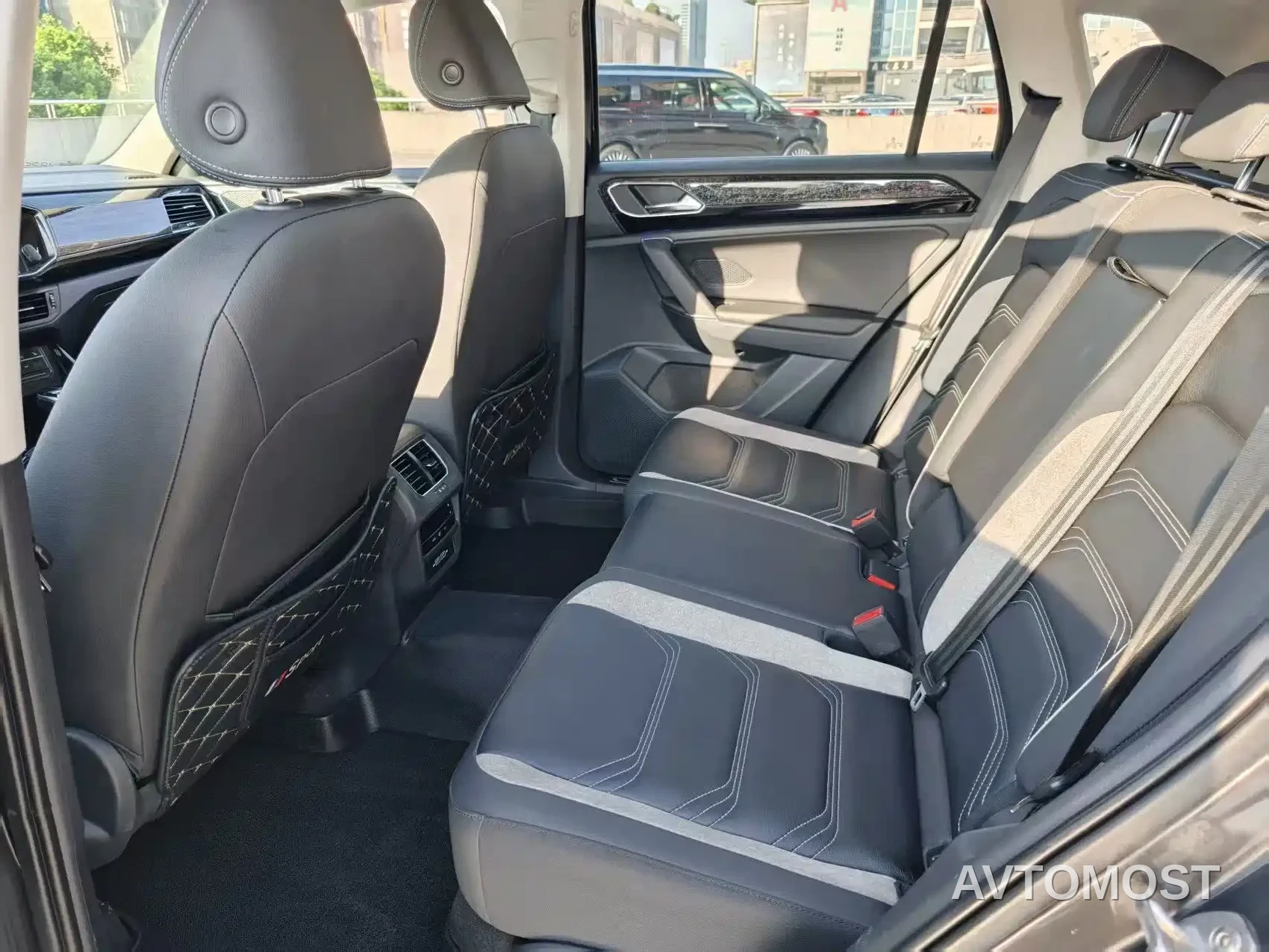 Volkswagen Tayron GTE Plug-in Hybrid 2020 Model 1.4T Luxury — фото 5