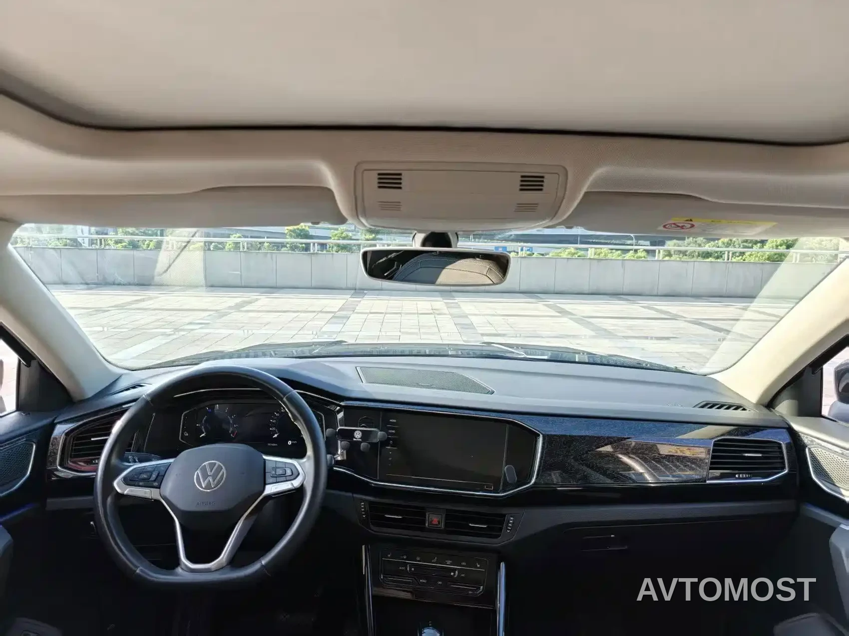 Volkswagen Tayron GTE Plug-in Hybrid 2020 Model 1.4T Luxury — фото 6
