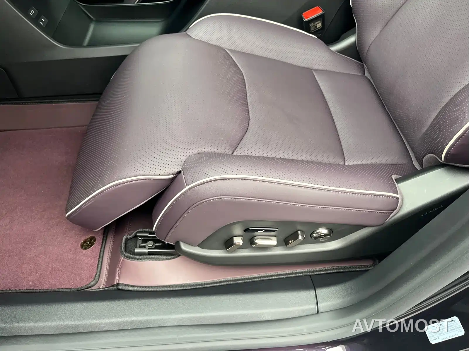 Mazda EZ-60 2025 Range-extender Base Model — фото 9