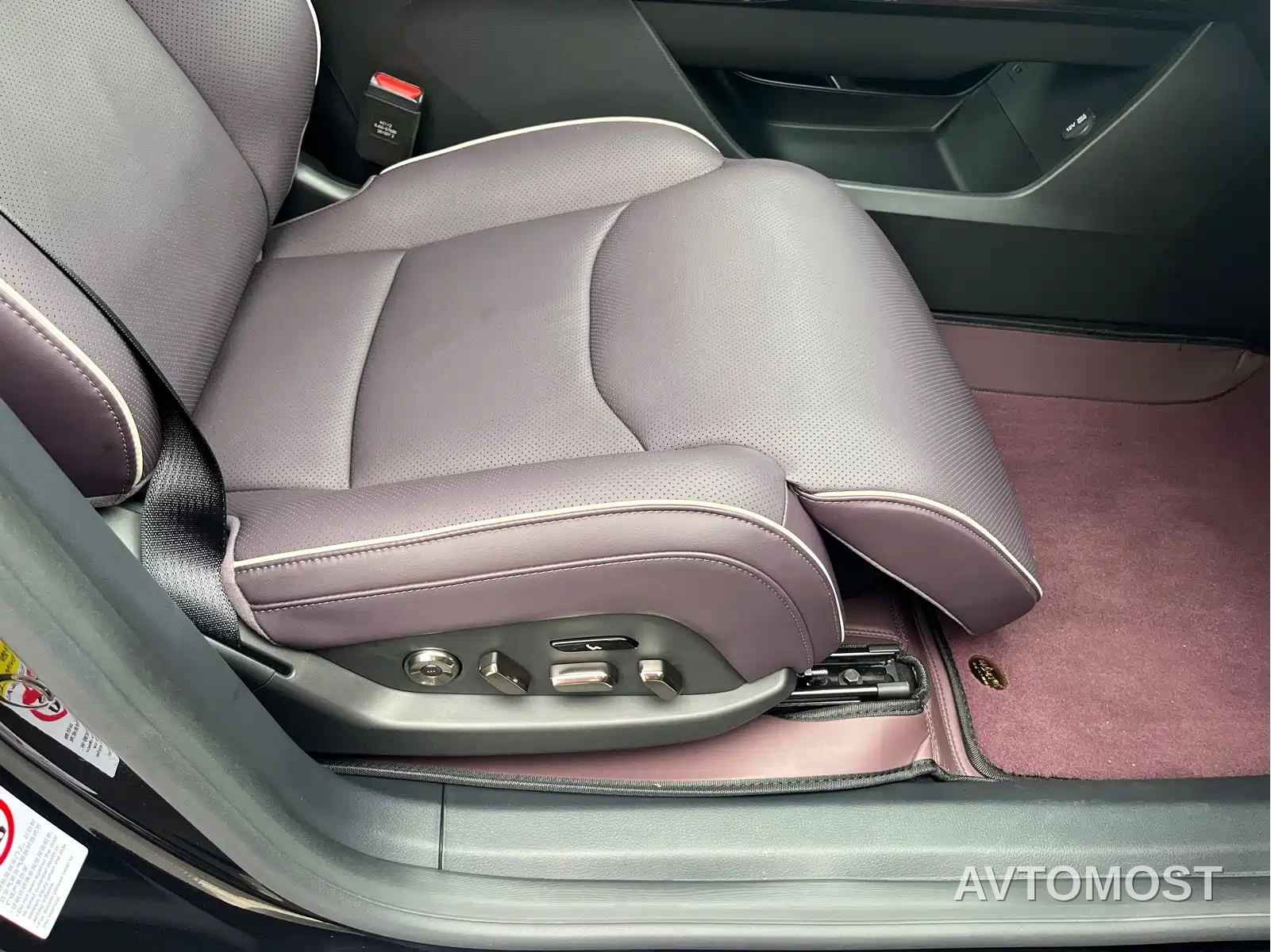 Mazda EZ-60 2025 Range-extender Base Model — фото 12