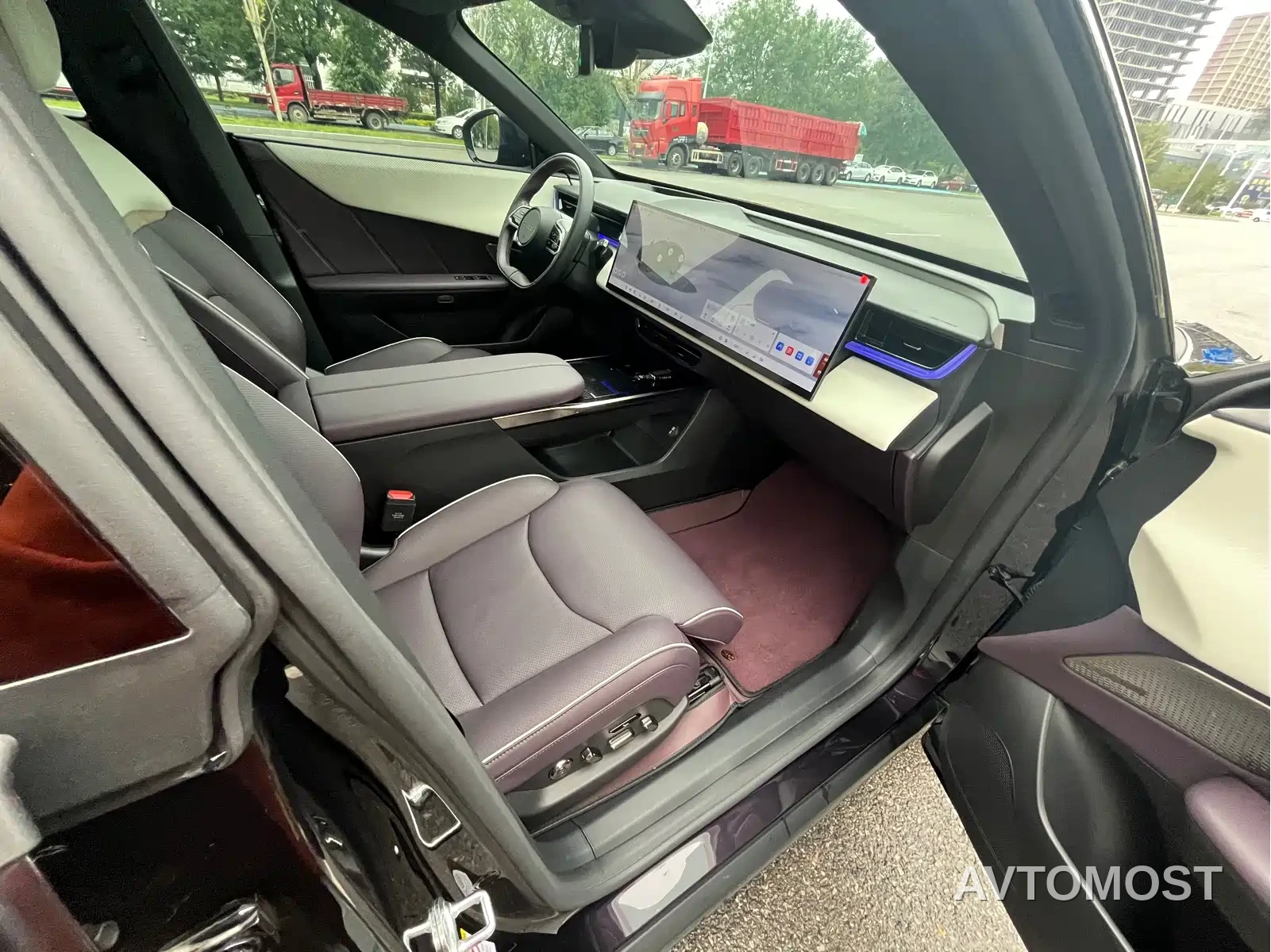 Mazda EZ-60 2025 Range-extender Base Model — фото 14
