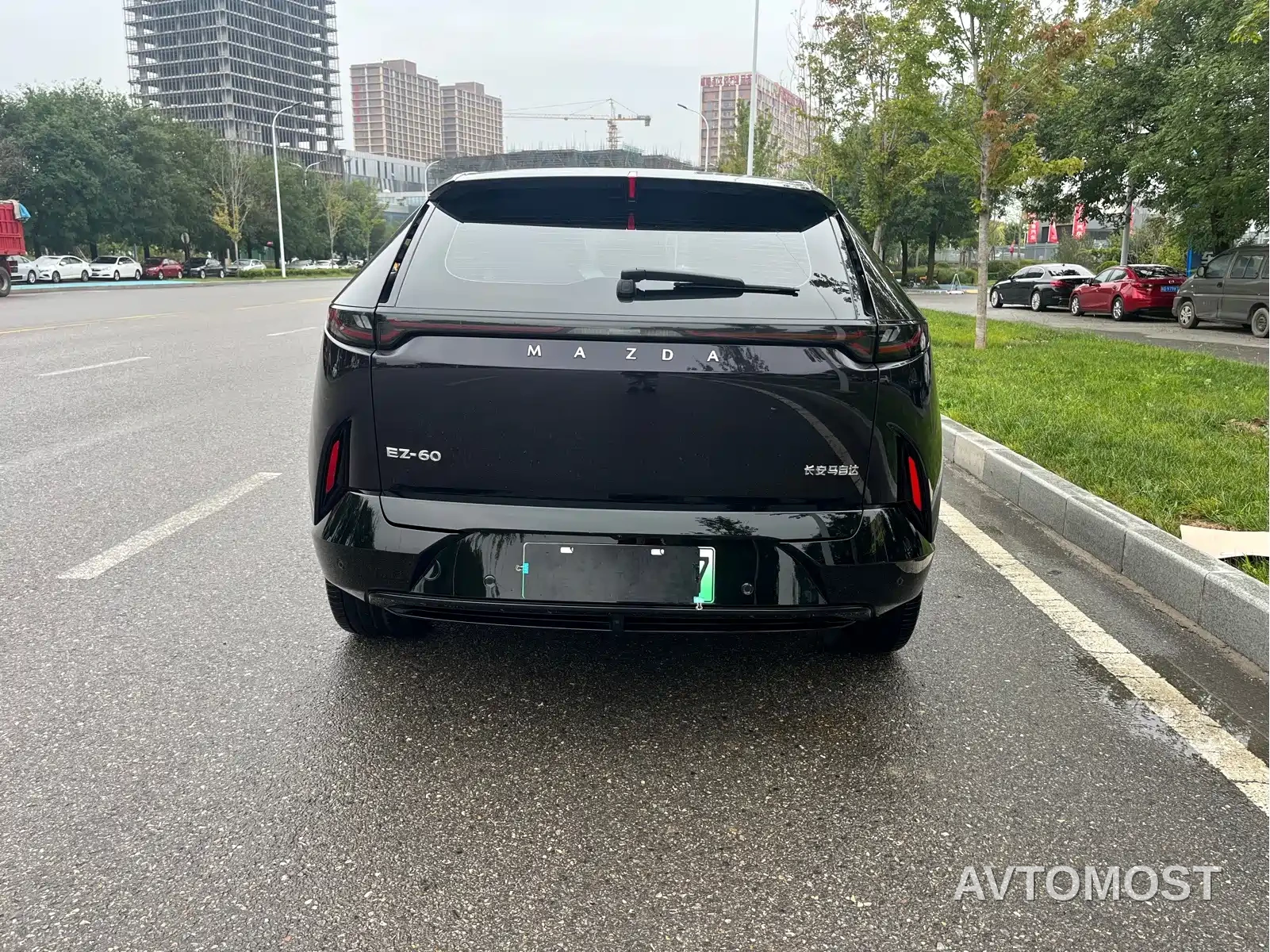 Mazda EZ-60 2025 Range-extender Base Model — фото 17