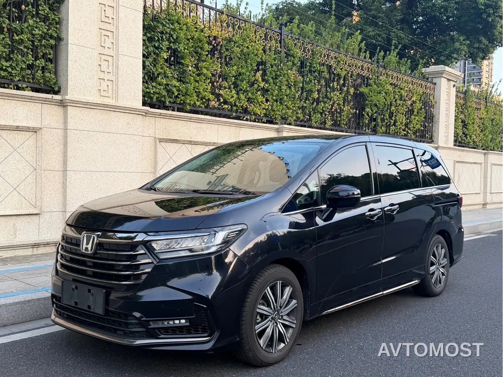 Honda Odyssey 2022 2.0L e:HEV Sharp·Enjoyment Edition — фото 1
