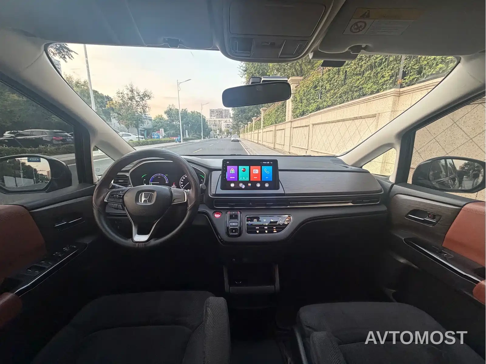 Honda Odyssey 2022 2.0L e:HEV Sharp·Enjoyment Edition — фото 9