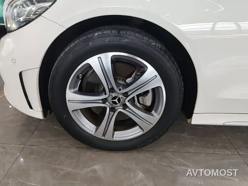 Mercedes-Benz C-Class 2020 Facelift C 260 L Sport — фото 21