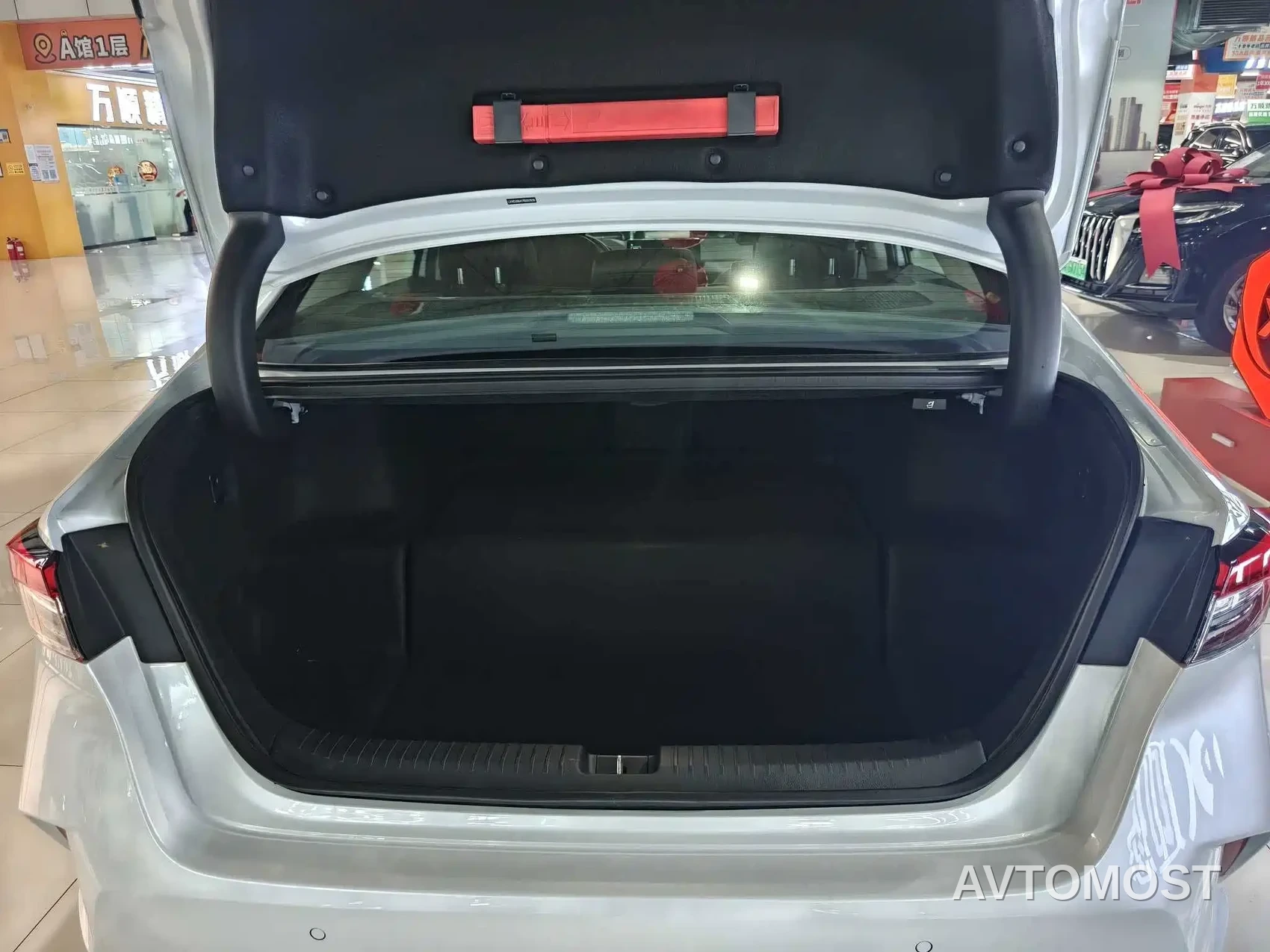 Honda Inspire Hybrid 2023 e:PHEV Premium Edition — фото 14
