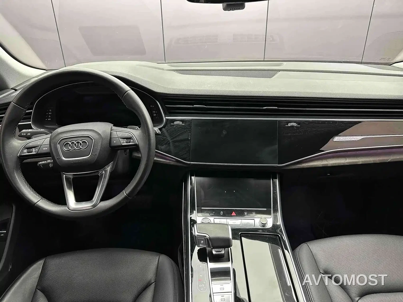 Audi Q8 2022 55 TFSI Luxury Dynamic — фото 1