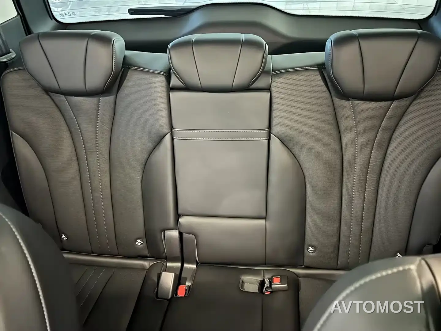 Hongqi HQ9 PHEV 2024 Model 2.0T AWD Luxury Edition — фото 8