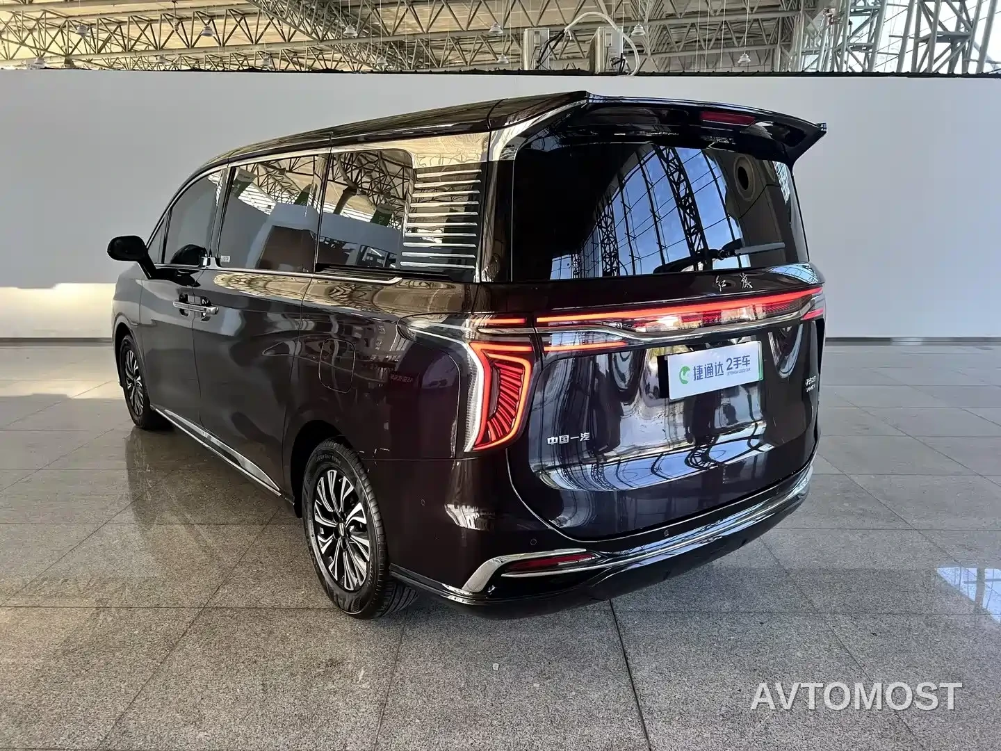 Hongqi HQ9 PHEV 2024 Model 2.0T AWD Luxury Edition — фото 19