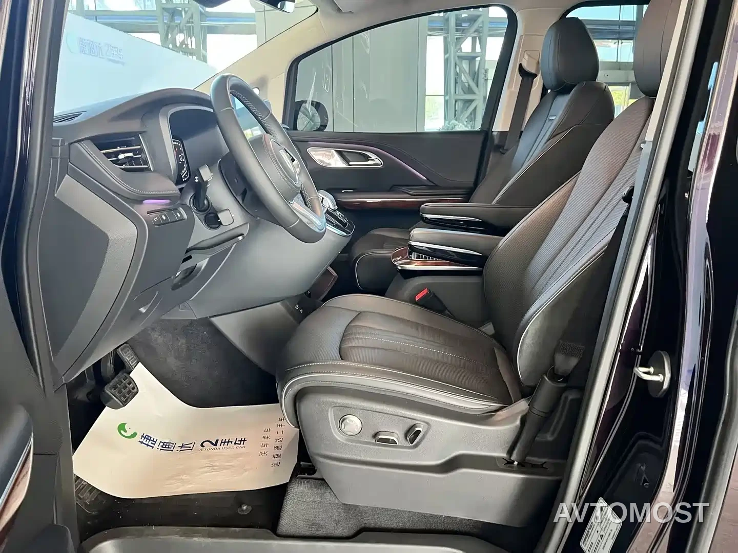 Hongqi HQ9 PHEV 2024 Model 2.0T AWD Luxury Edition — фото 20