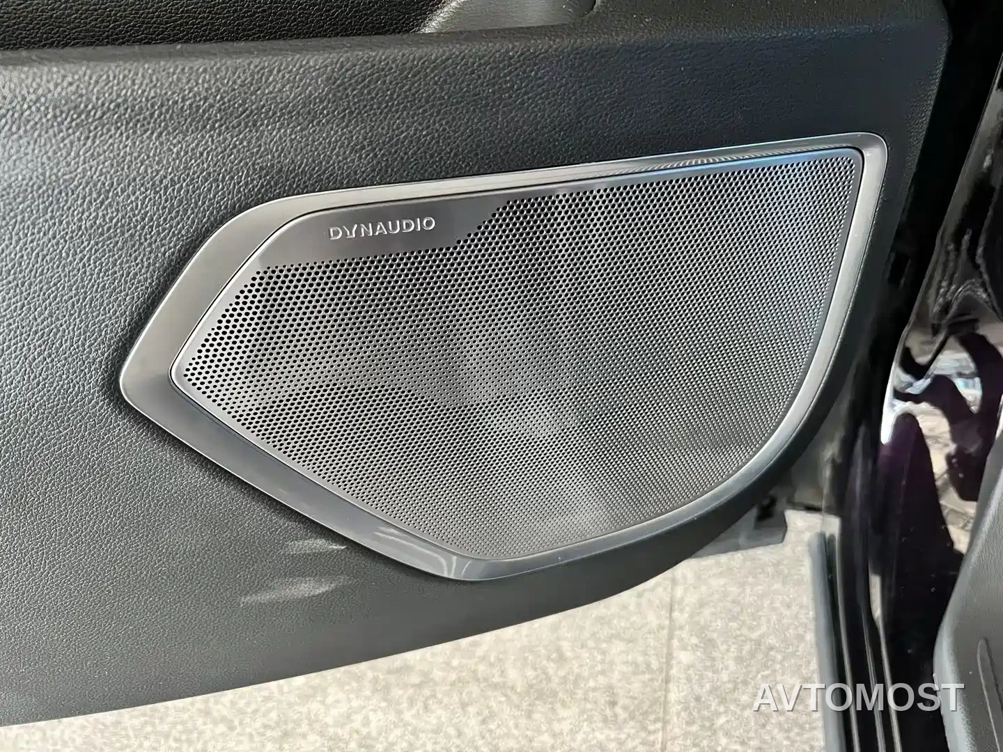 Hongqi HQ9 PHEV 2024 Model 2.0T AWD Luxury Edition — фото 22