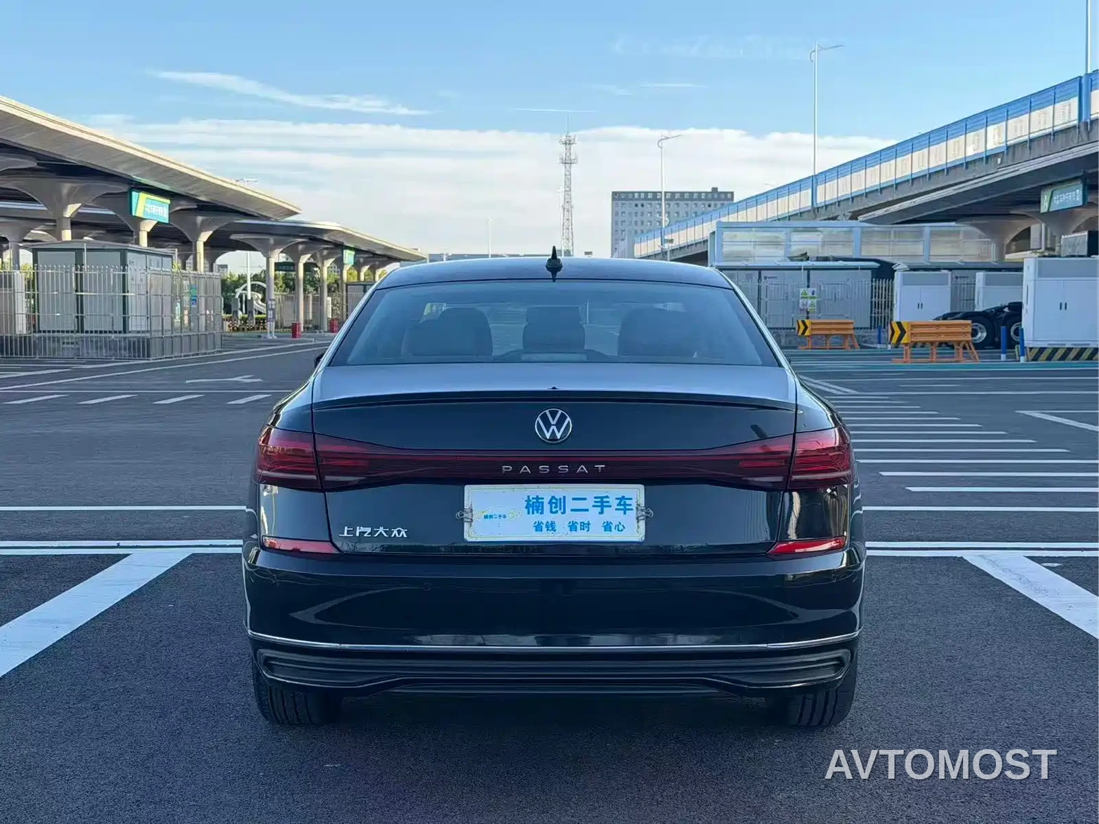 Volkswagen Passat 2025 Outstanding 280TSI Business Edition — фото 5
