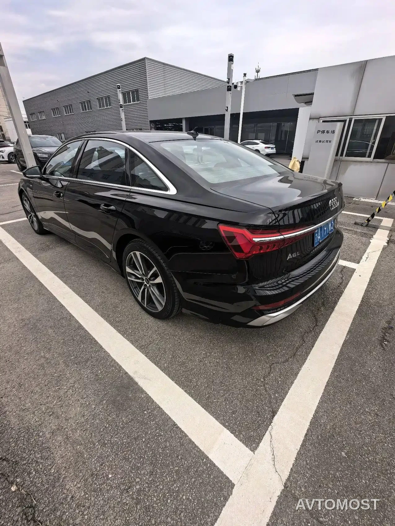 Audi A6L 2023 40 TFSI Luxury Elegance — фото 2