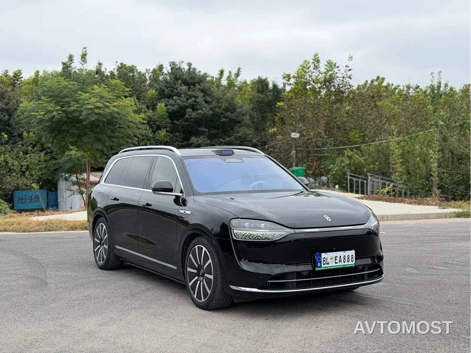 AITO M9 2024 Extended Range Ultra 42kWh 6-Seater — фото 3